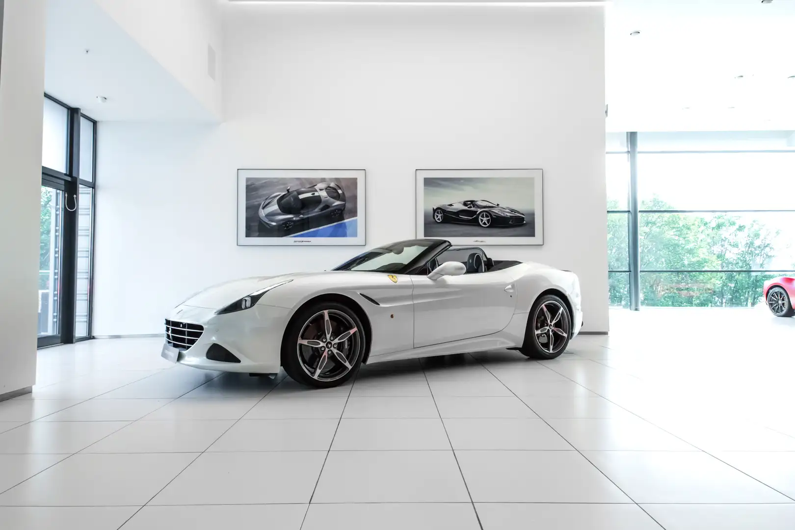 Ferrari California T ~Ferrari Munsterhuis~ White - 2