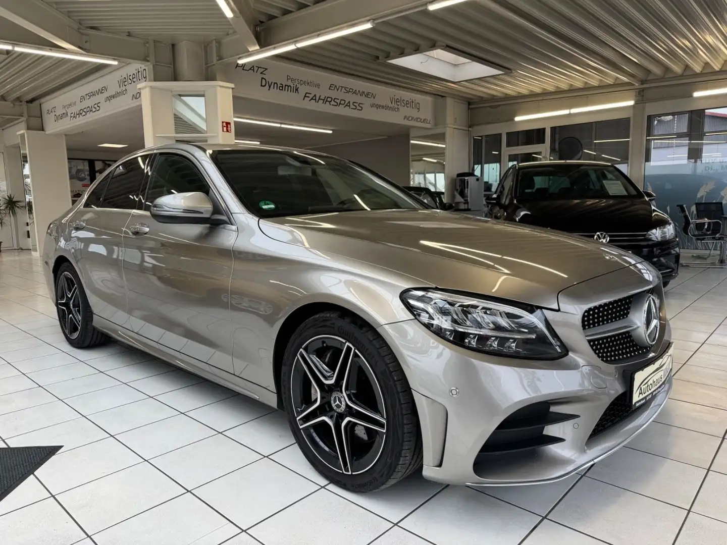 Mercedes-Benz C 300 Lim. C 300,AMG-Paket,Navi,Pdc,Teilleder Stříbrná - 1
