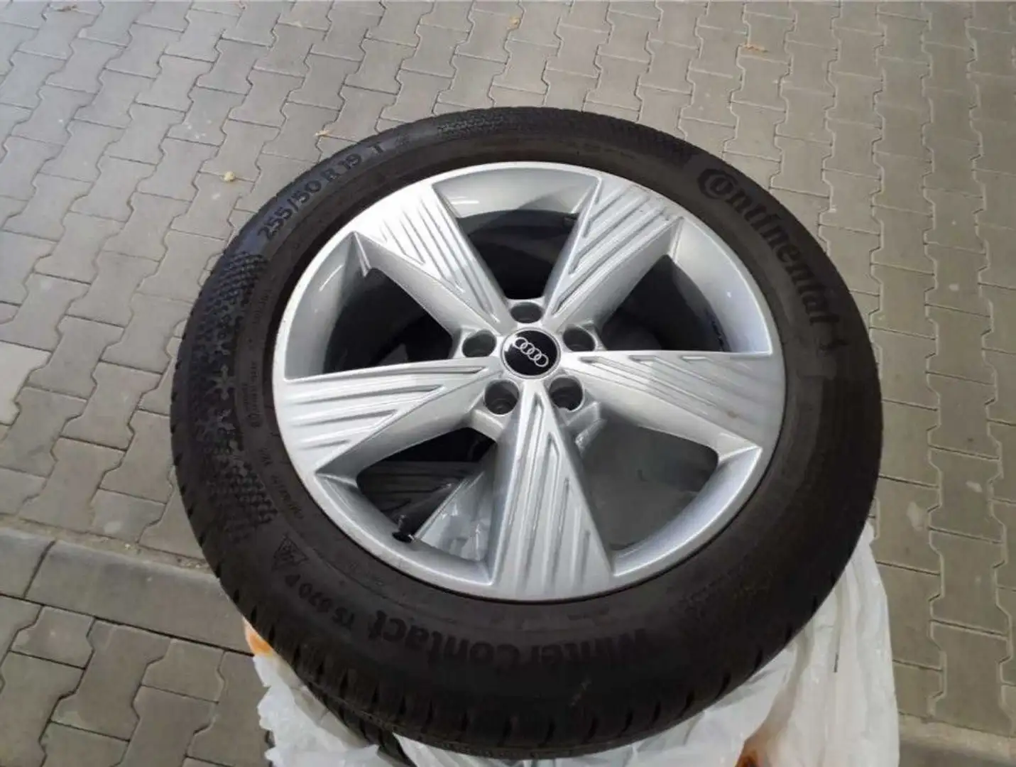 Audi Q4 e-tron WÄPU/LED/NAVI+/VIRTU/HIFI/SHZ/20"LM/8F Noir - 2