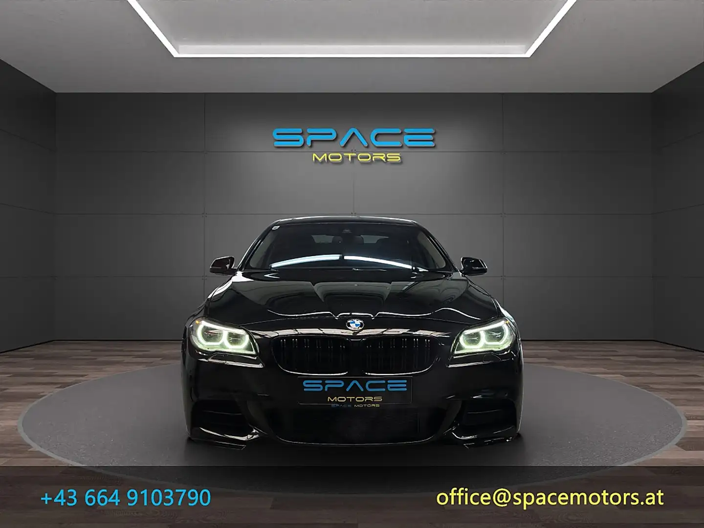 BMW 530 d xDrive Aut. Schwarz - 2
