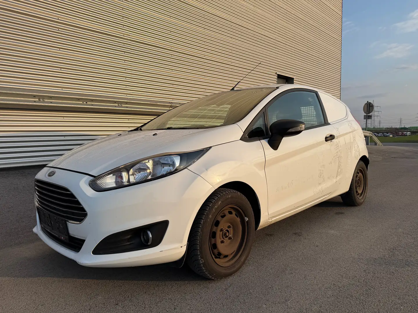 Ford Fiesta Van 1,5 TDCi Basis ID:104 Weiß - 2