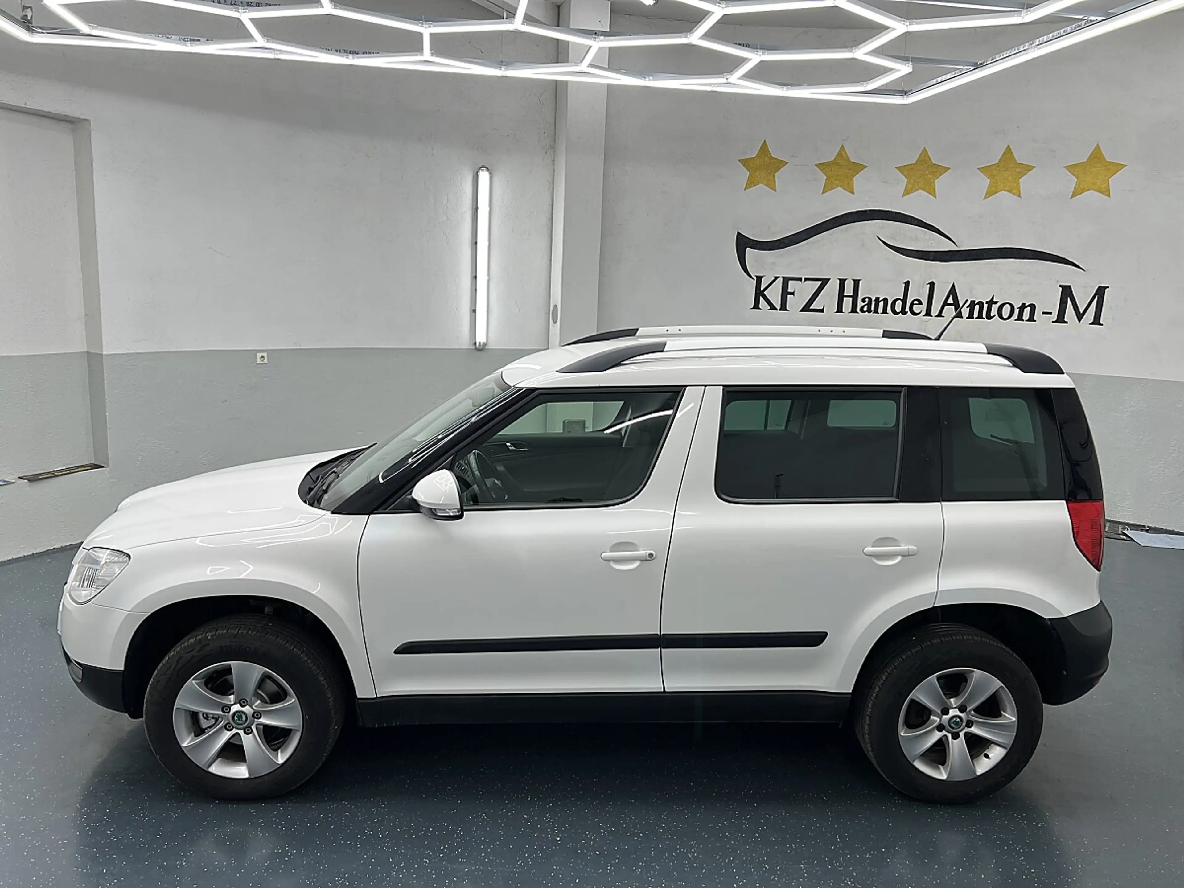 Skoda Yeti 4x4 Twenty Ambition 2,0 TDI  * SOFORT FINANZIER... — photo 2