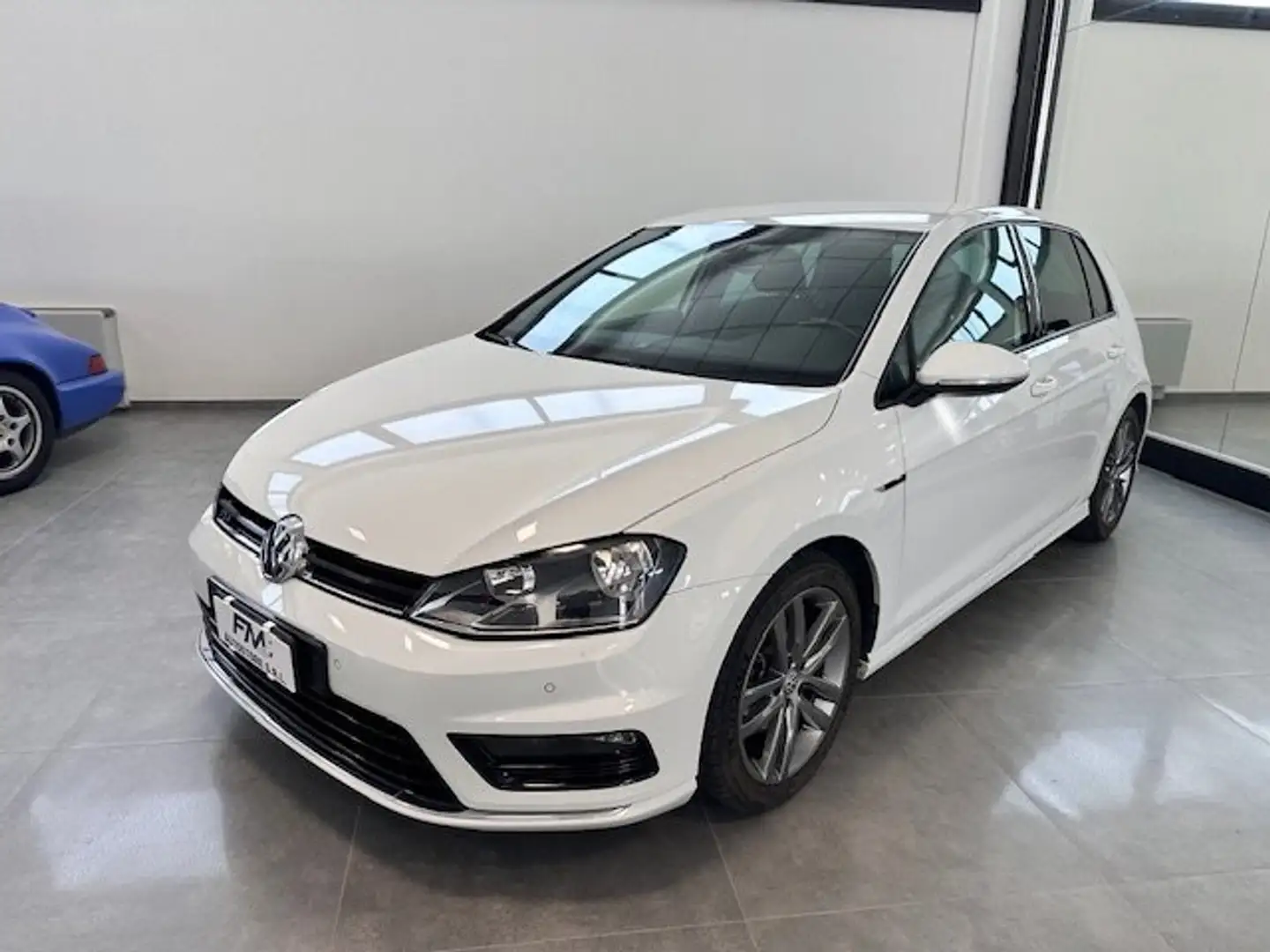 Volkswagen Golf Golf 5p 2.0 tdi Sport Edition 150cv R LINE Bianco - 1