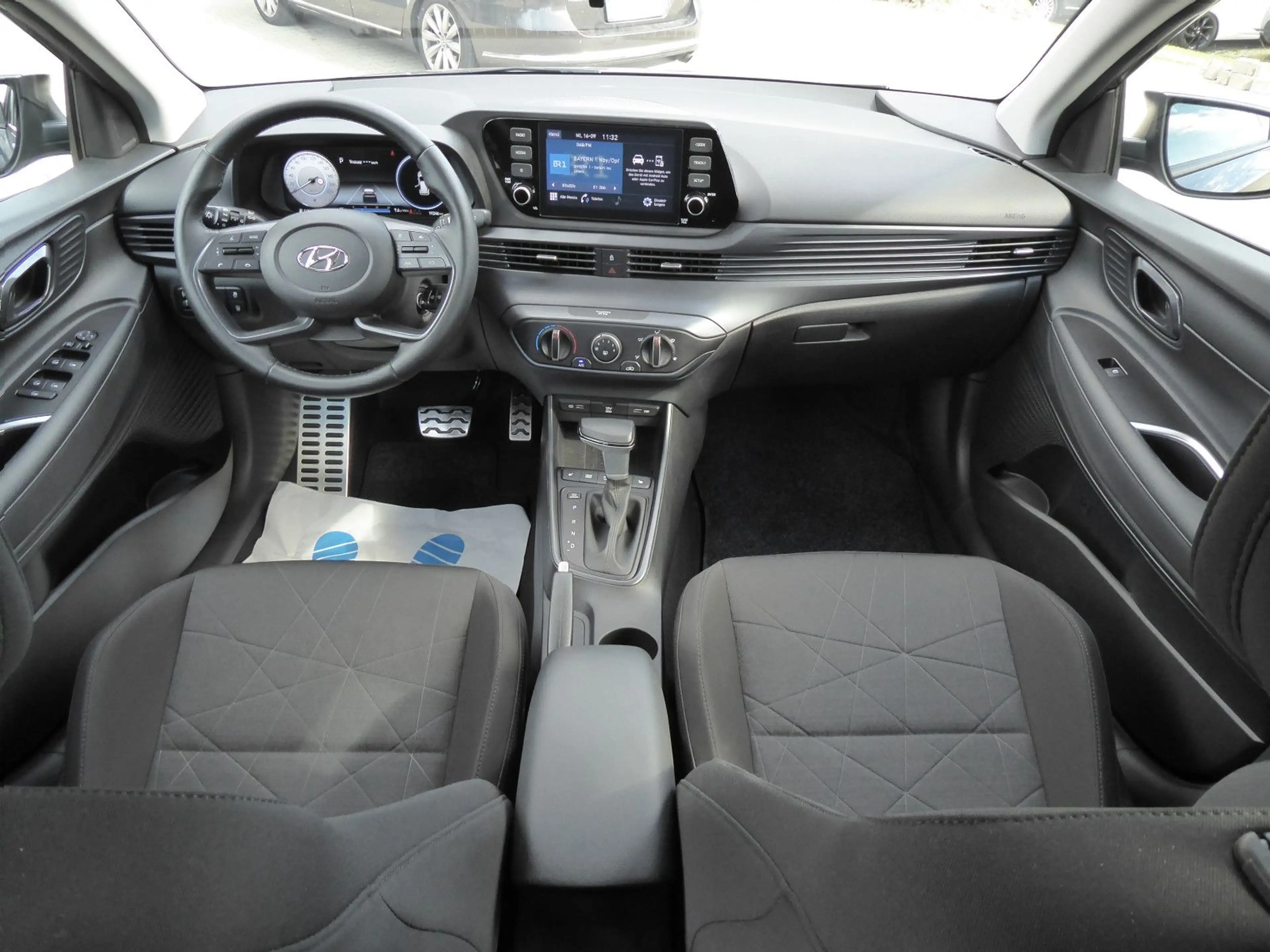 Hyundai BAYON Mild-Hyb. Automatik/Klima/Sitzh./Lenkradh. — photo 12