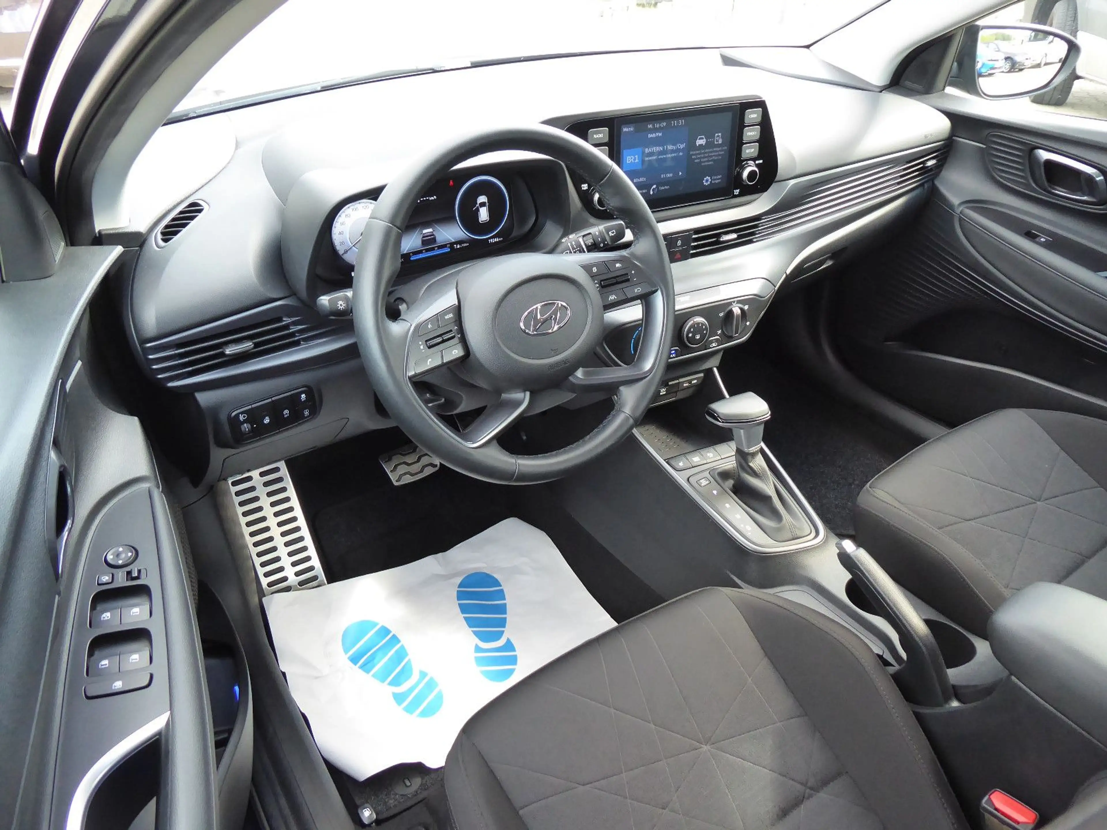 Hyundai BAYON Mild-Hyb. Automatik/Klima/Sitzh./Lenkradh. — photo 9