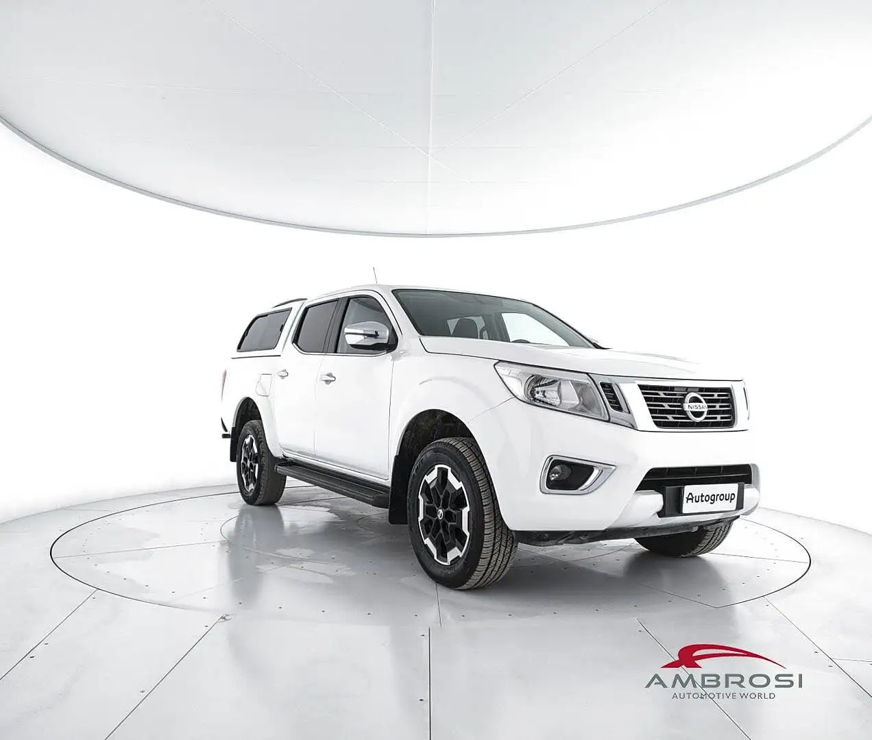 Nissan Navara 2.3 dCi 4WD Double Cab N-Connecta- AUTOCARRO N1 Белый - 2