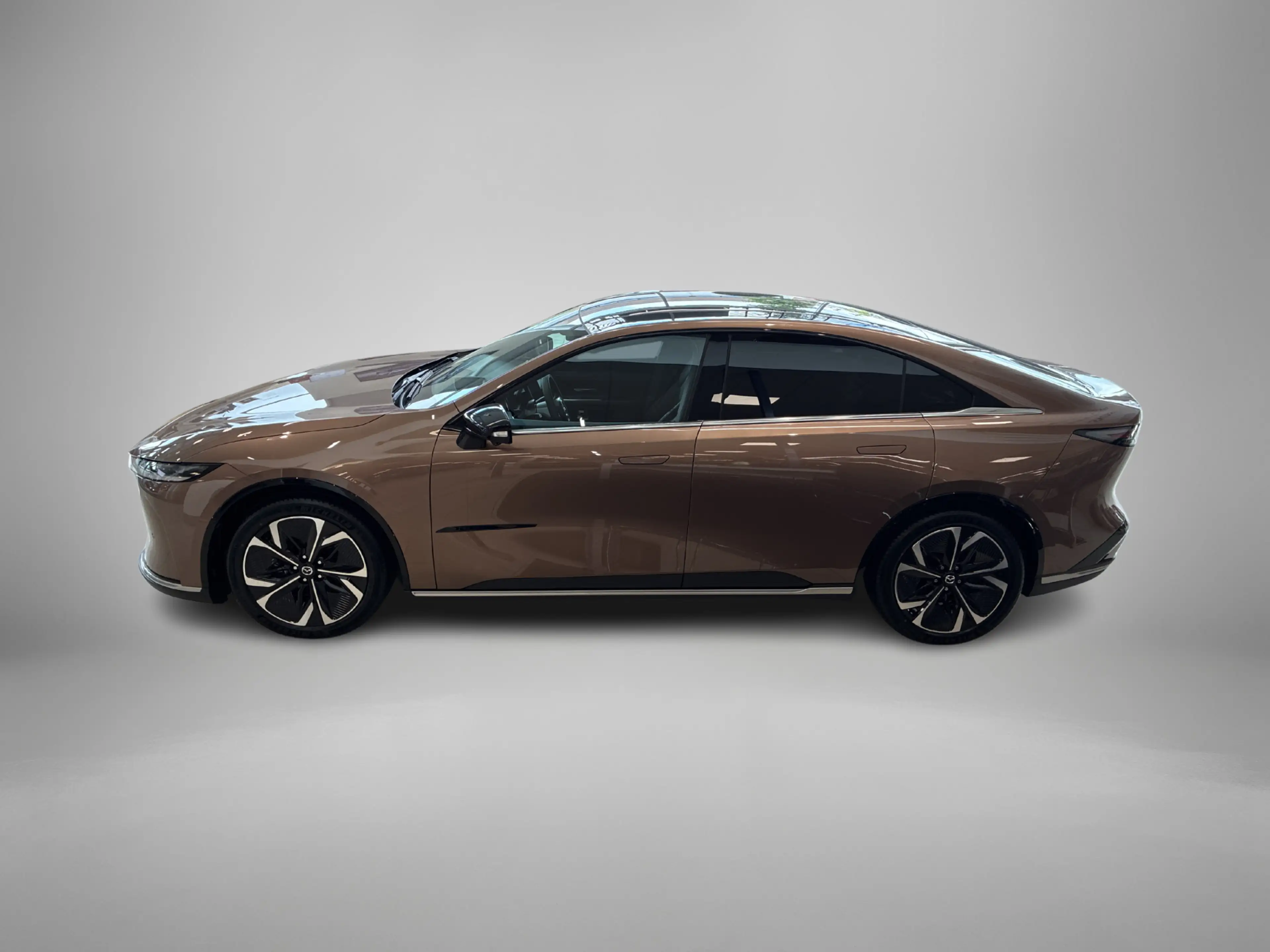 Mazda 6e Takumi 68.8 kWh | Snelladen in 24 minuten van 10 n — photo 8