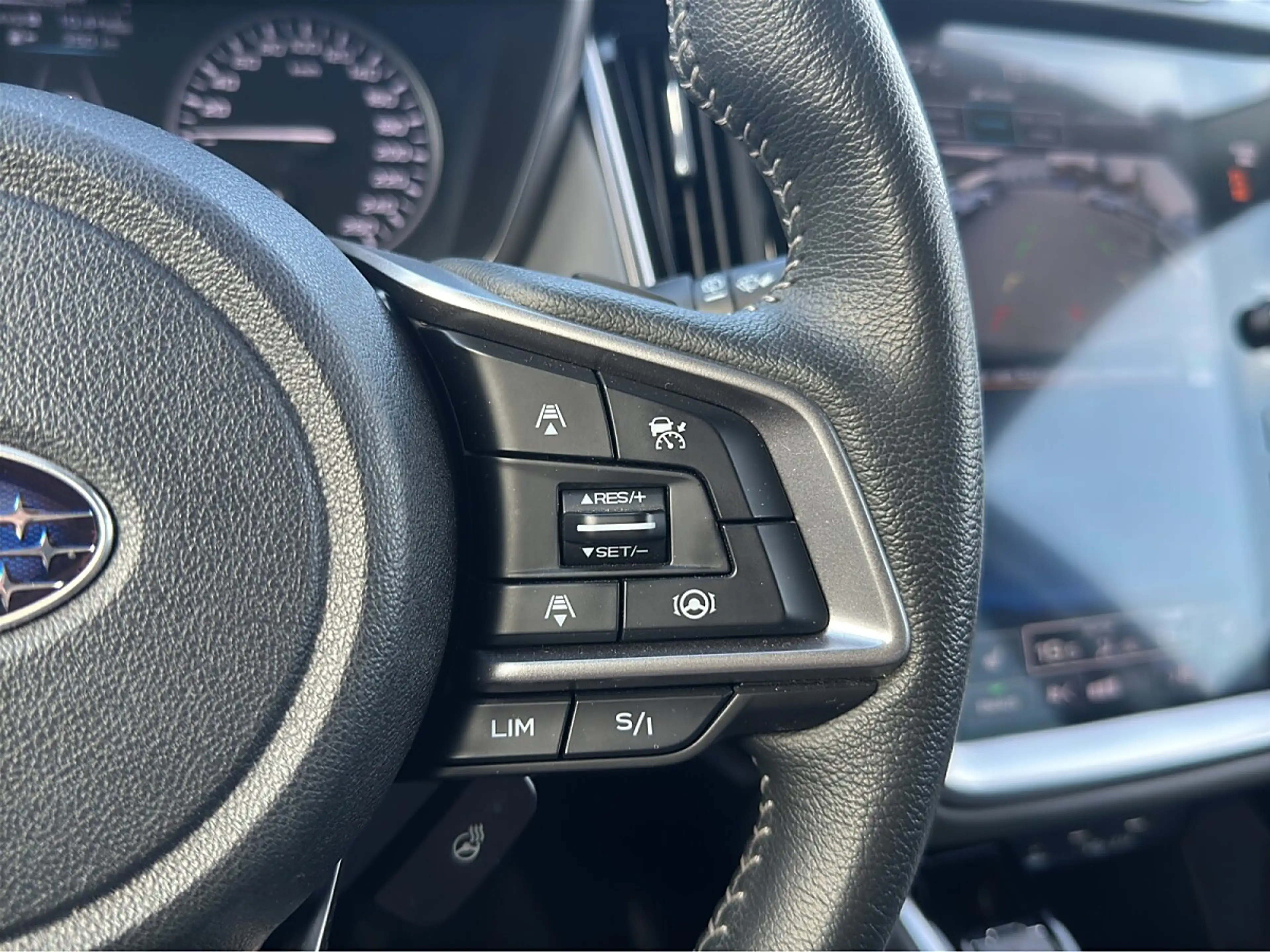 Subaru OUTBACK Outback 2,5i Adventure AWD CVT — photo 12