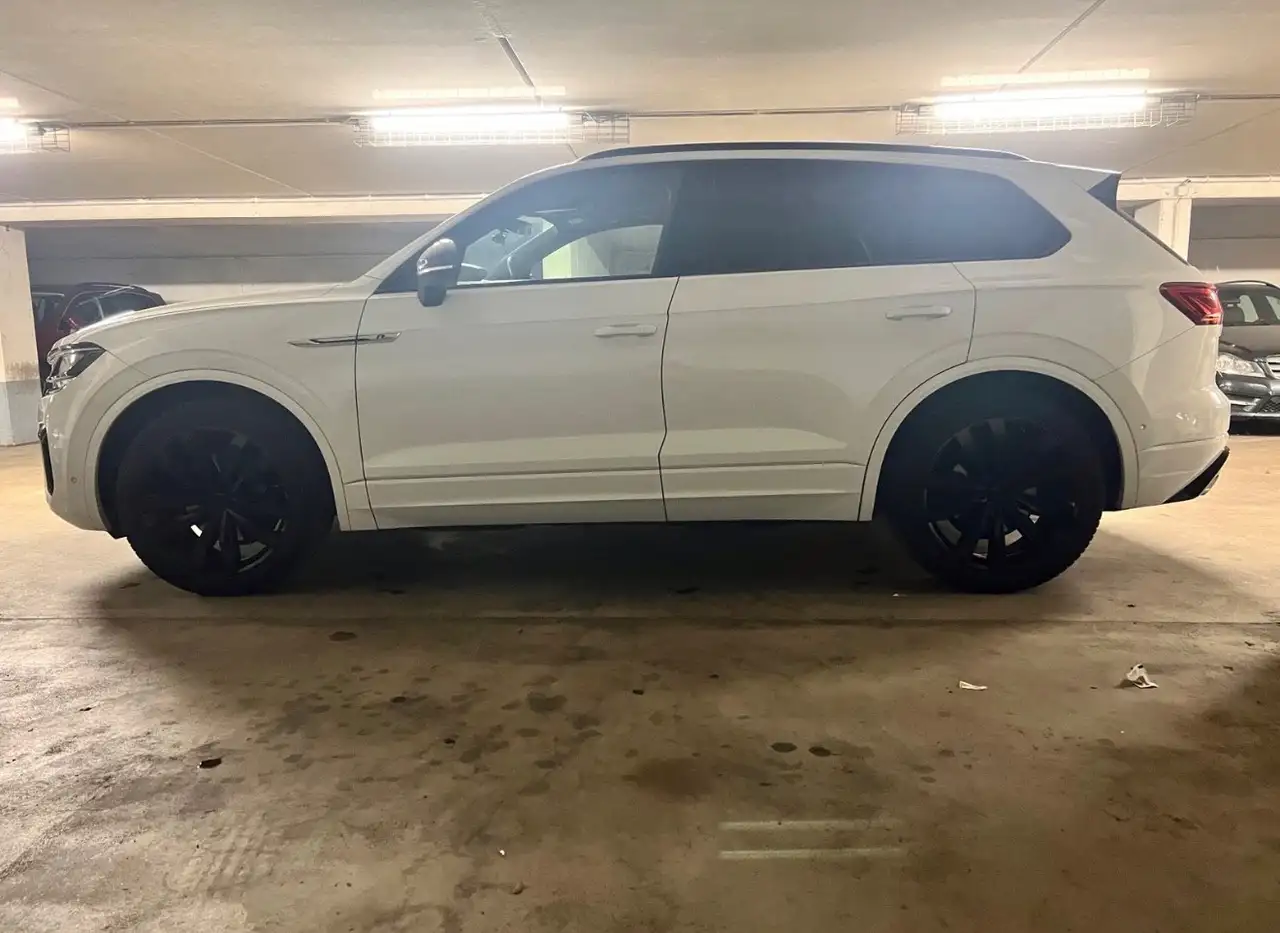 Volkswagen Touareg 3.0TDI V6 R-Line Individual Tip. Elegance 4M 210kW R-Line Individual, foto 2