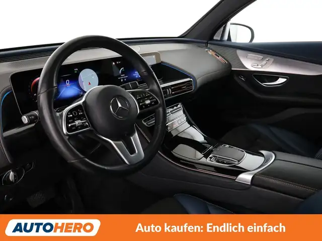Mercedes-Benz EQC view 12