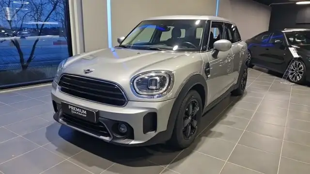 MINI F60 LCI 136 CH BVA7 COOPER ESSENTIAL
