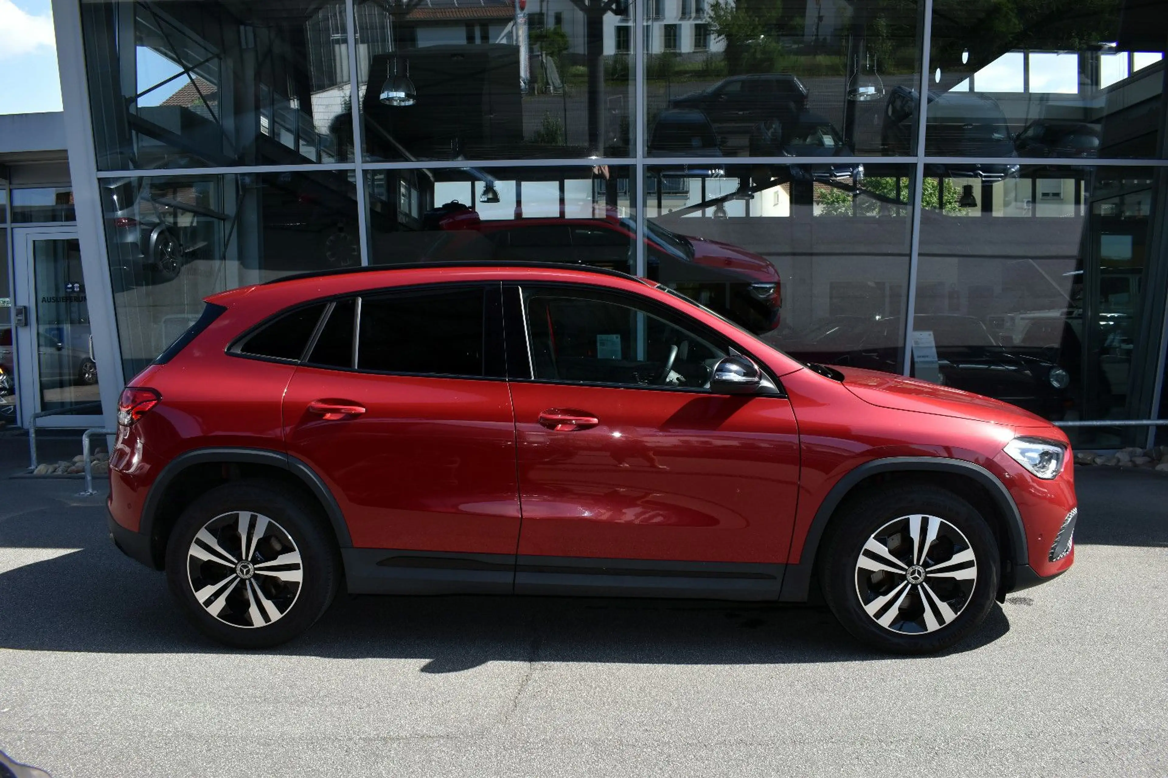 Mercedes-Benz GLA 220 GLA220d 4M *Designo*Kamera*Night-Paket*LED*