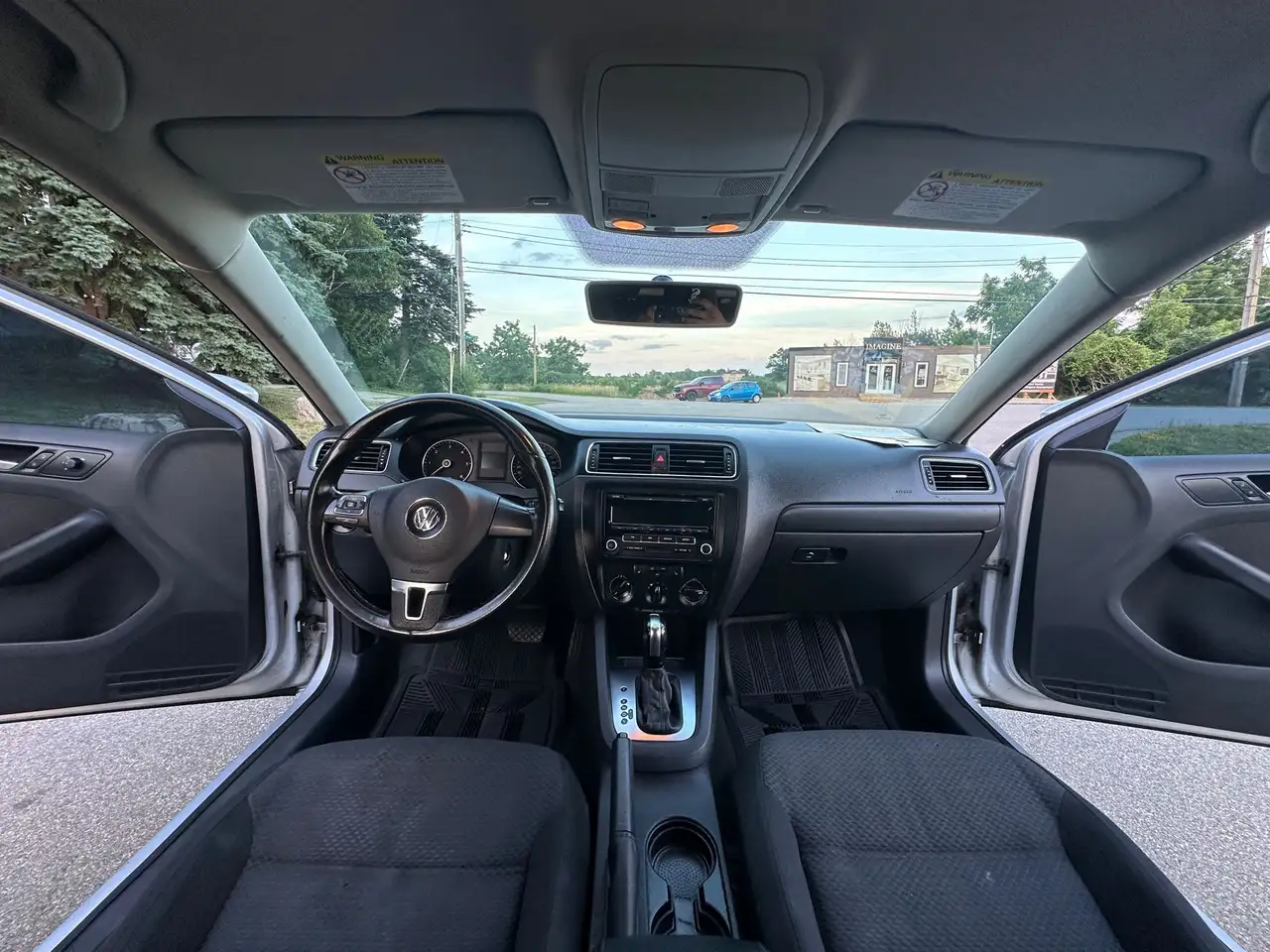 Volkswagen Jetta снимка Volkswagen Jetta