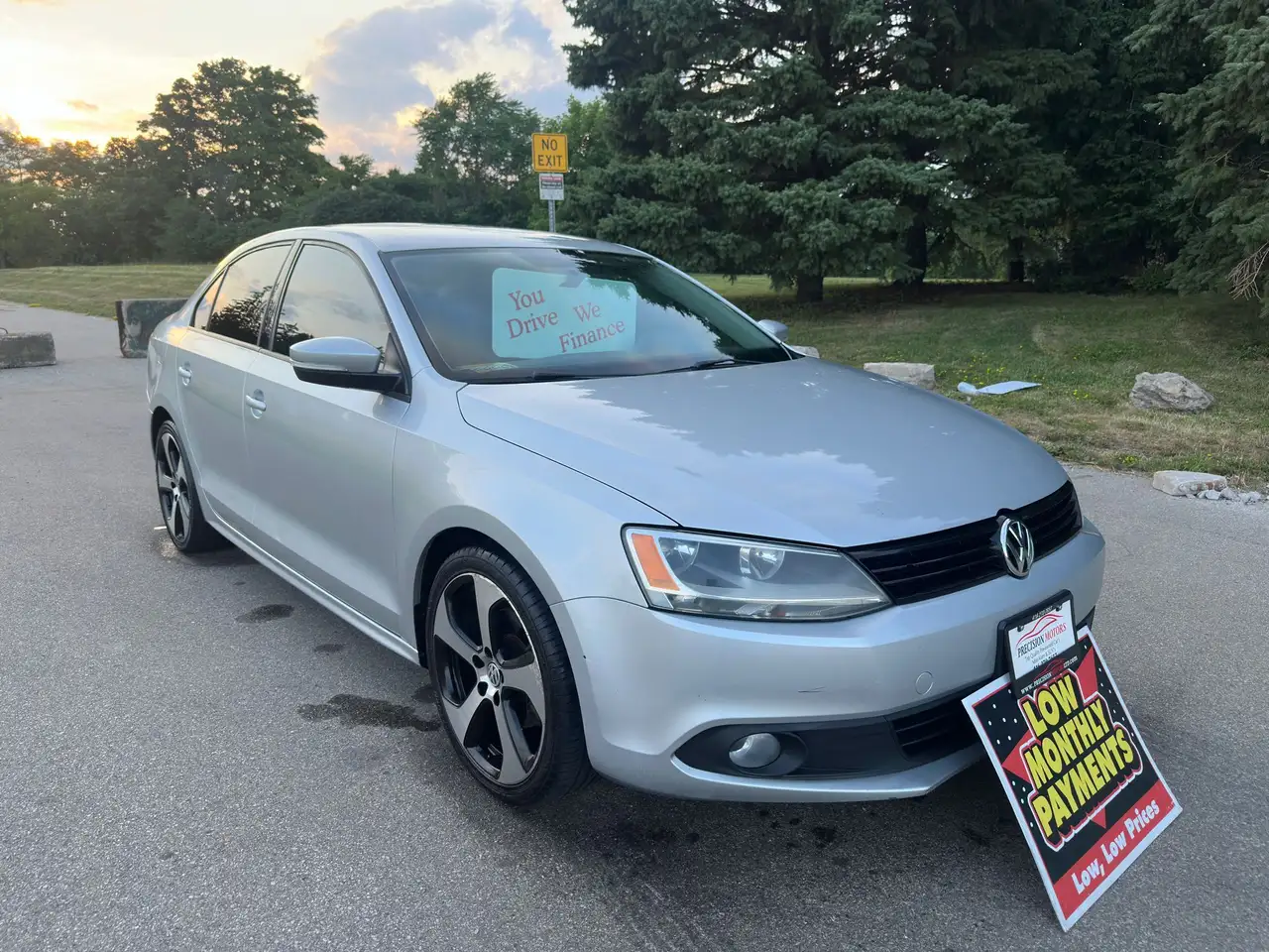 Volkswagen Jetta снимка Volkswagen Jetta