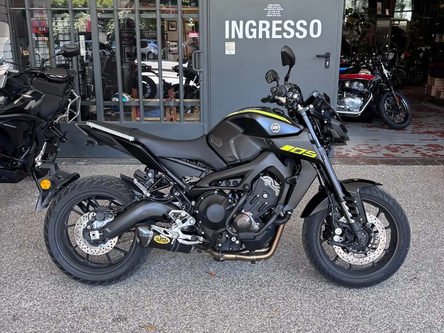 Yamaha MT-09 Nero - 1