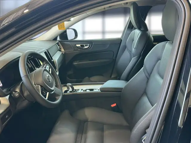 Volvo XC60 view 10