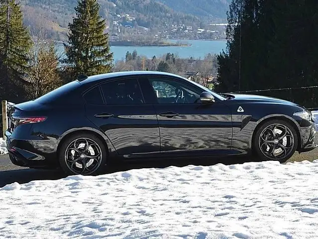 Alfa Romeo Giulia Giulia Quadrifoglio 2,9 Alfa 510 ATX RWD Quadrifoglio Ansicht 11