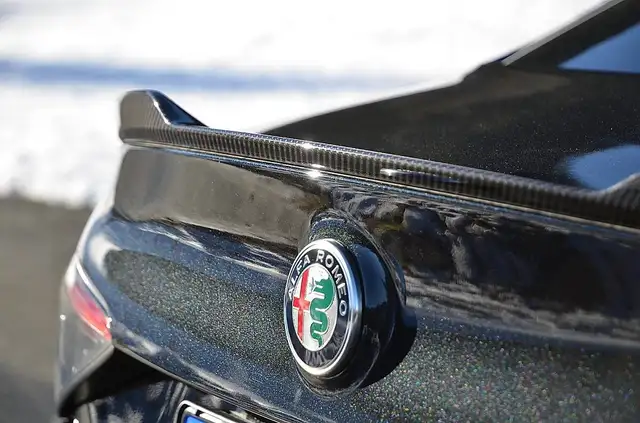 Alfa Romeo Giulia Giulia Quadrifoglio 2,9 Alfa 510 ATX RWD Quadrifoglio Ansicht 13