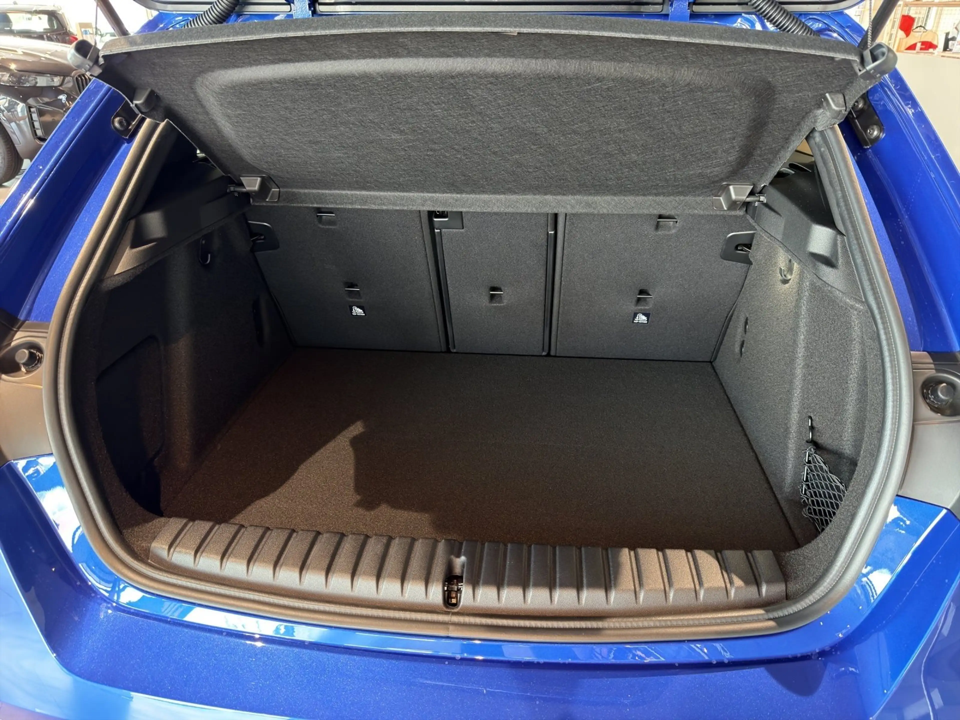 BMW M1 35i xDrive — photo 15