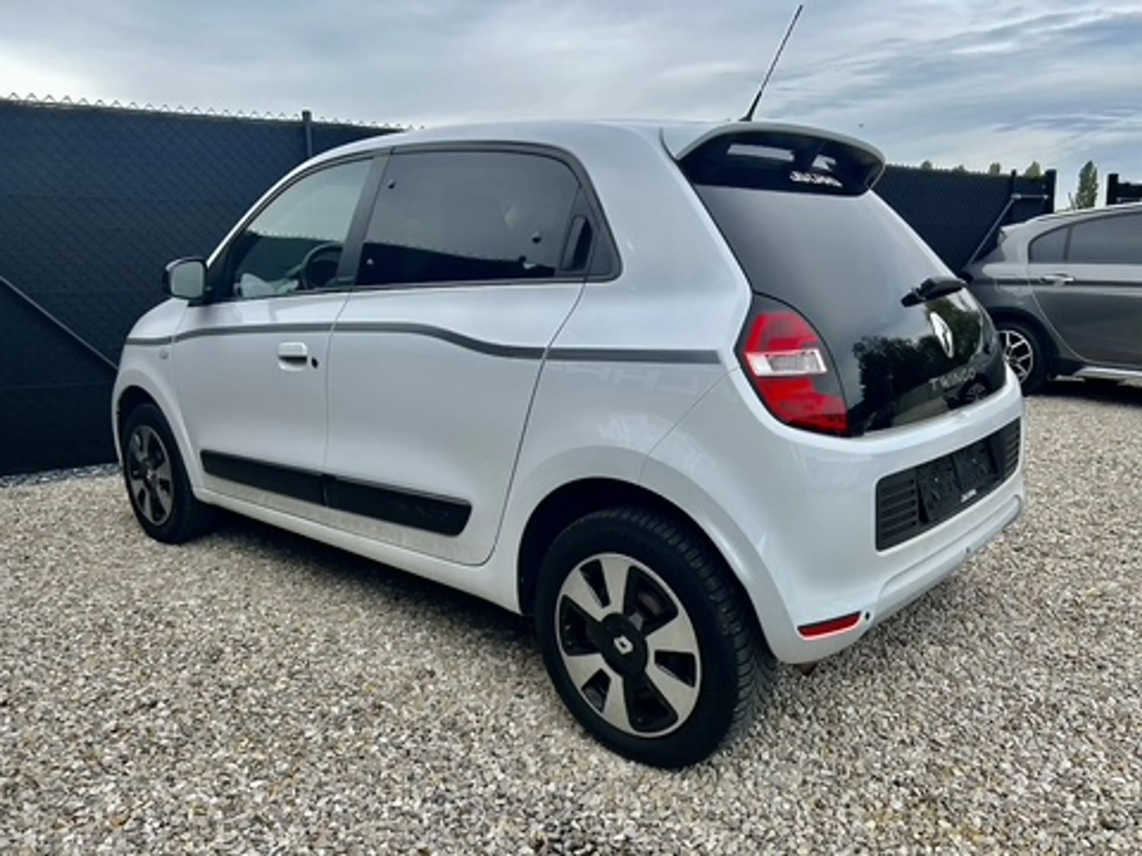 Renault Twingo 1.0i 12v*1erPROPRIETAIRE*FAIBLES TAXES*AIRCO* — photo 10