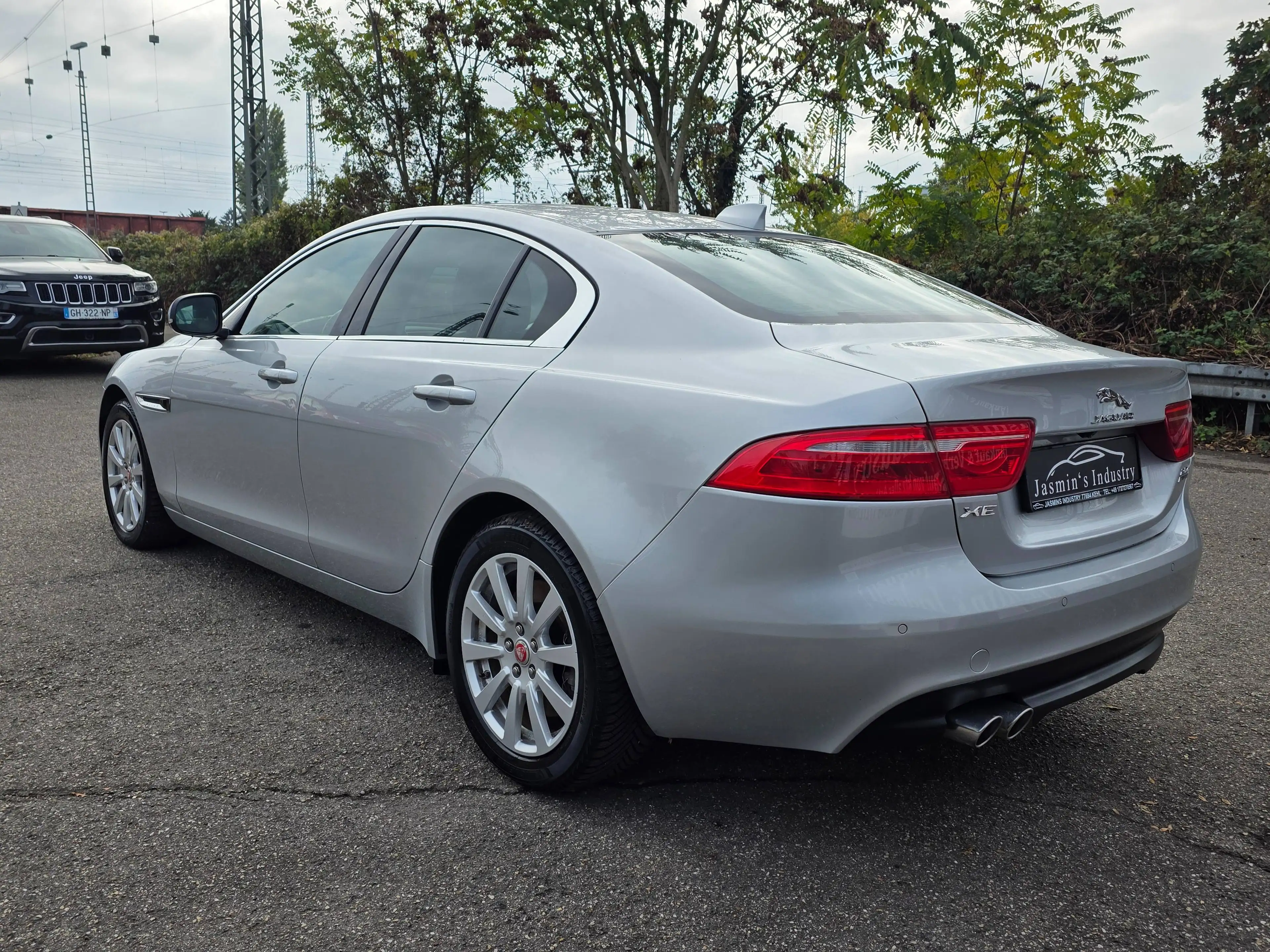 Jaguar XE 20D Prestige AWD Lim. Automatik Leder Kamera — photo 5