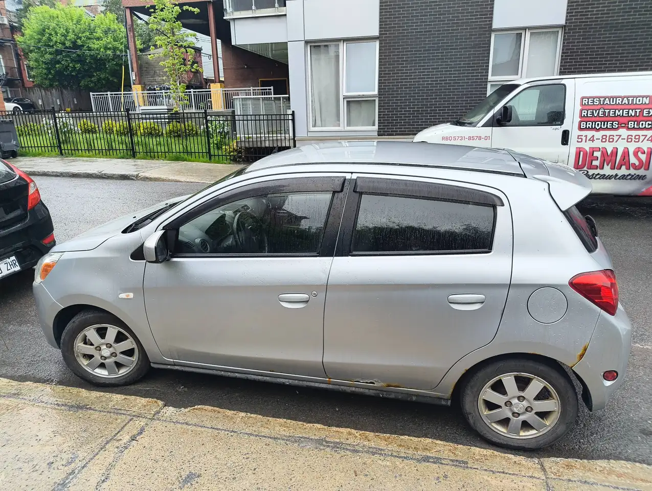 Mitsubishi Mirage снимка Mitsubishi Mirage
