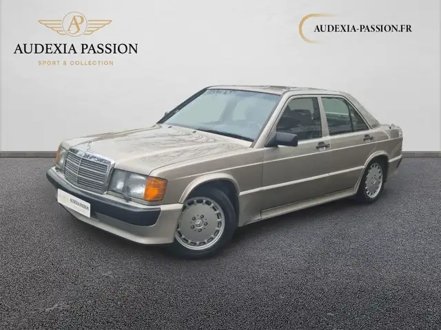 Mercedes-Benz 190 E E 2.5 16V