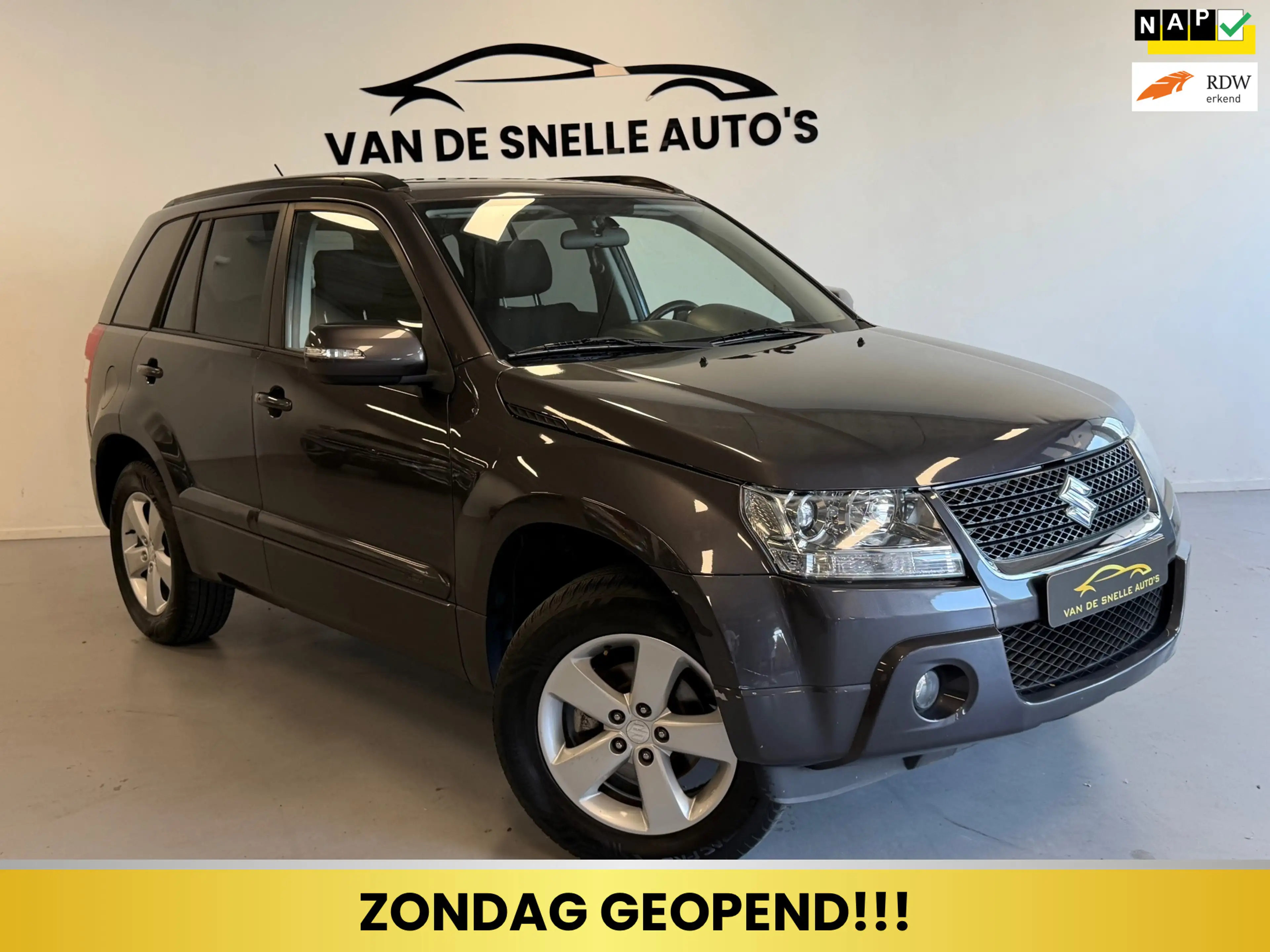 Suzuki Grand Vitara 2.4 Exclusive CARPLAY/CAMERA/STOELVERW/KEYLESS