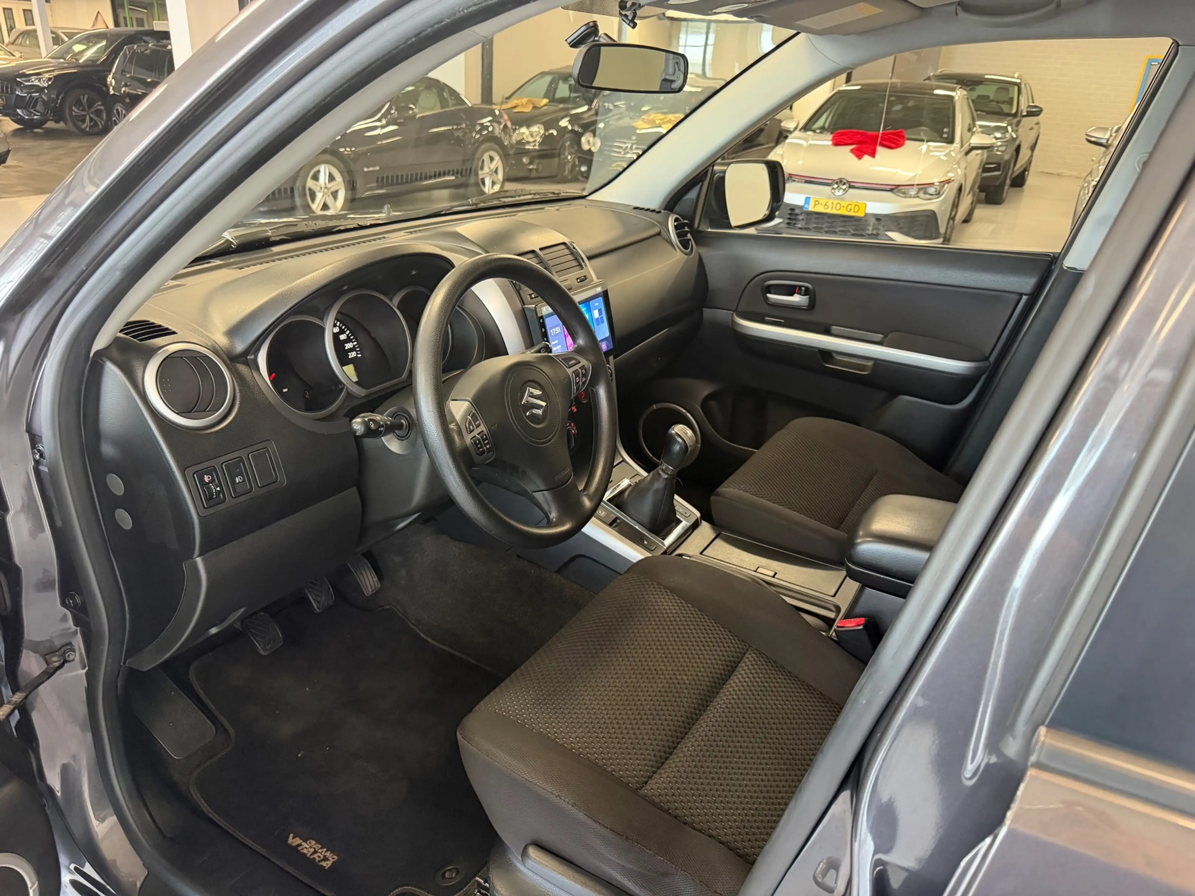 Suzuki Grand Vitara 2.4 Exclusive CARPLAY/CAMERA/STOELVERW/KEYLESS — photo 13
