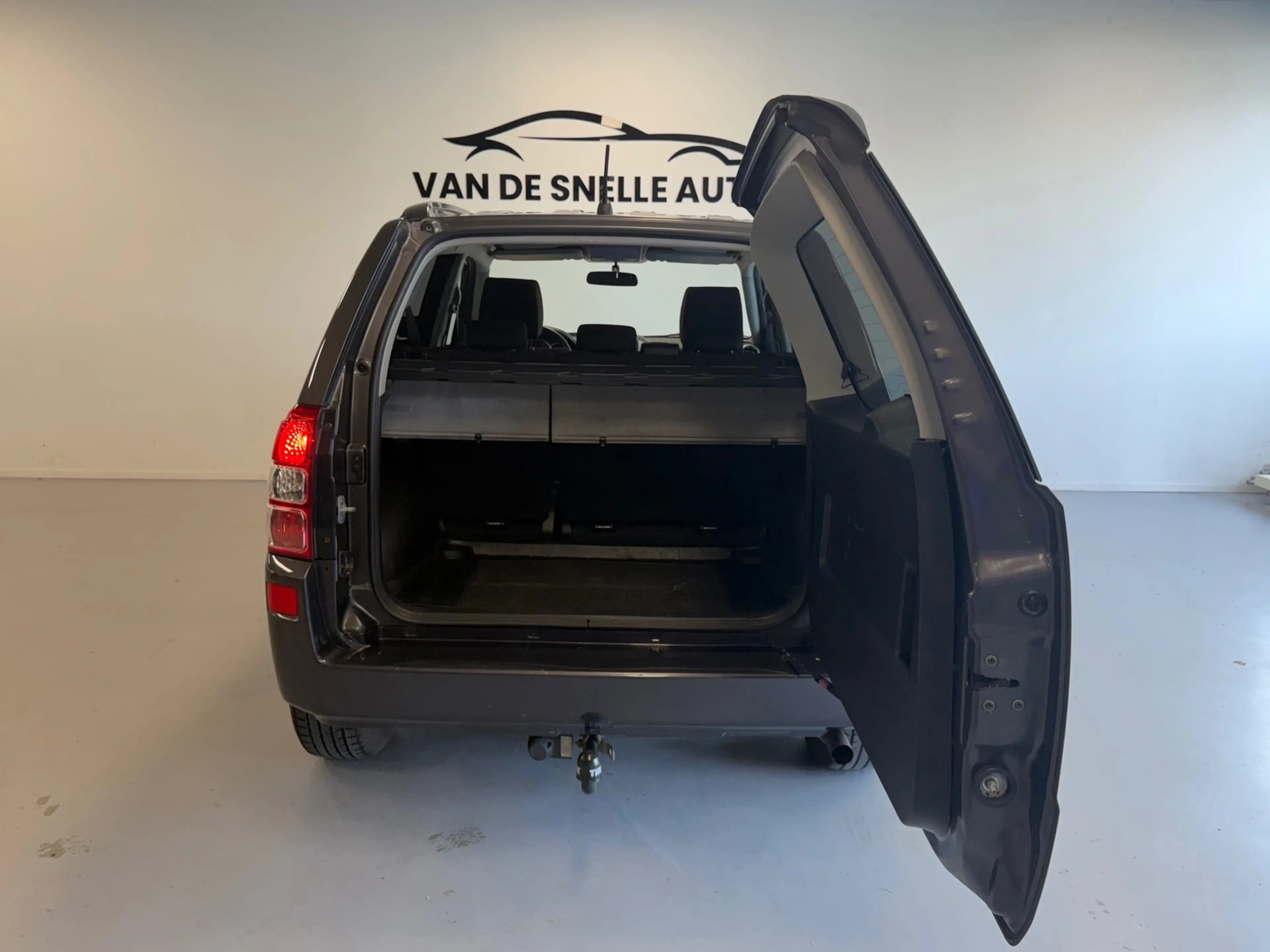Suzuki Grand Vitara 2.4 Exclusive CARPLAY/CAMERA/STOELVERW/KEYLESS — photo 11
