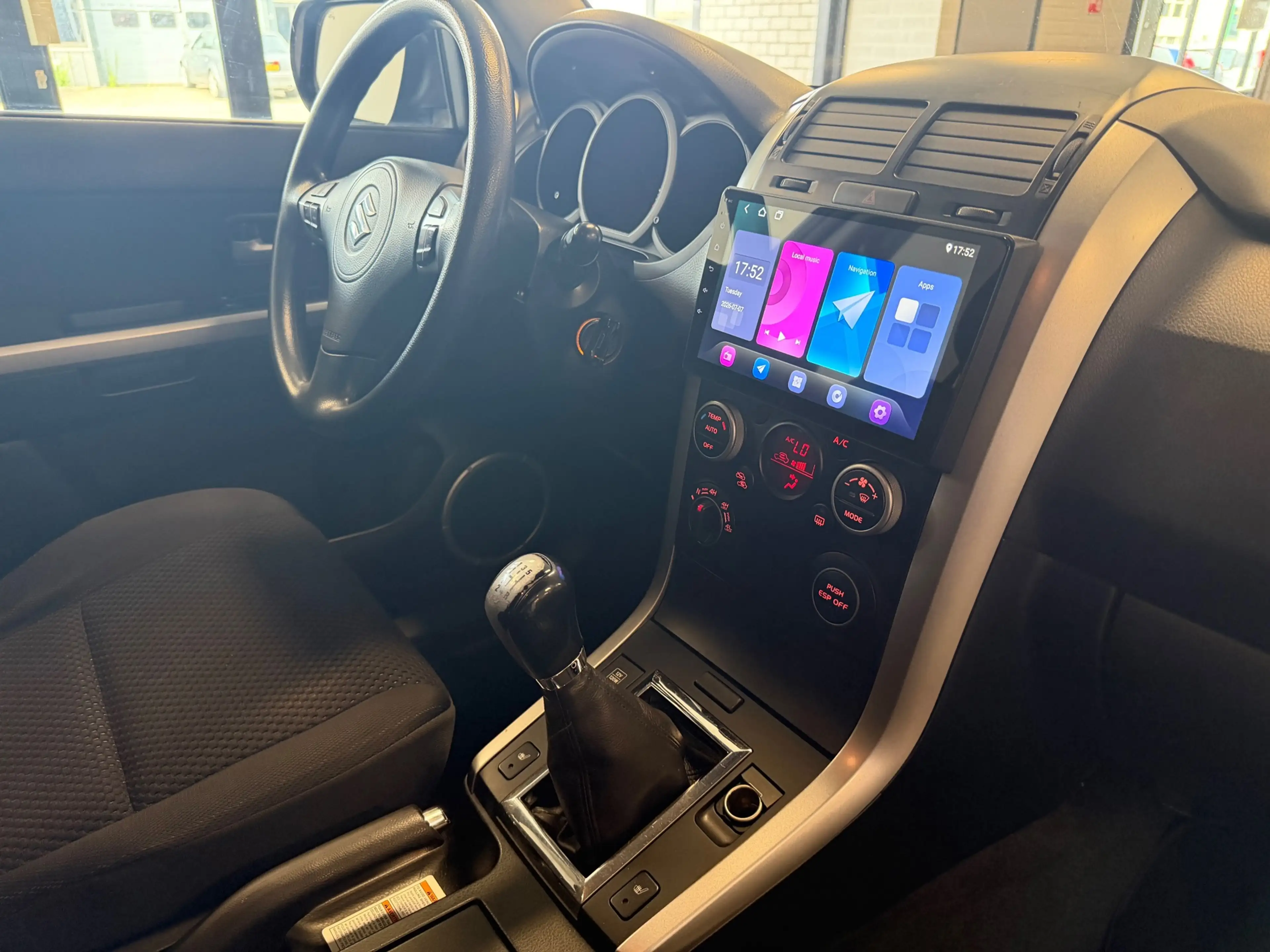 Suzuki Grand Vitara 2.4 Exclusive CARPLAY/CAMERA/STOELVERW/KEYLESS — photo 17