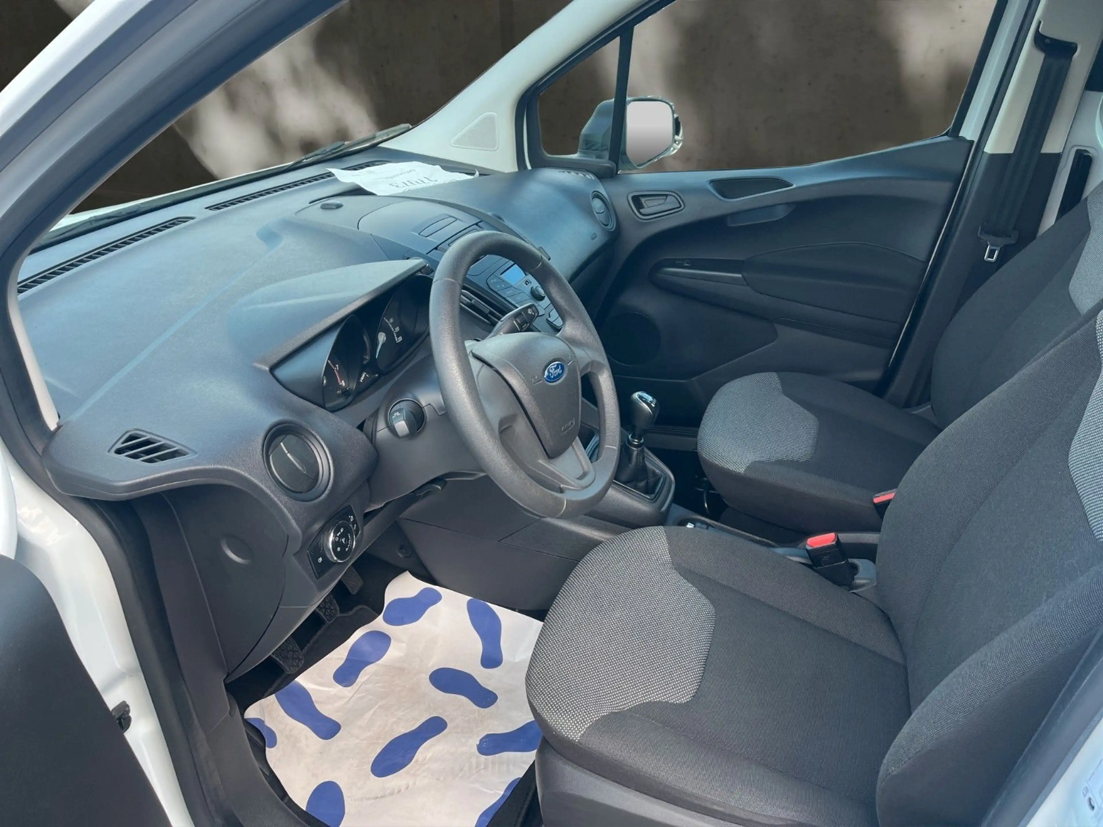 Ford Transit Courier /1.Hand/2xSchiebetür/Klima — photo 9
