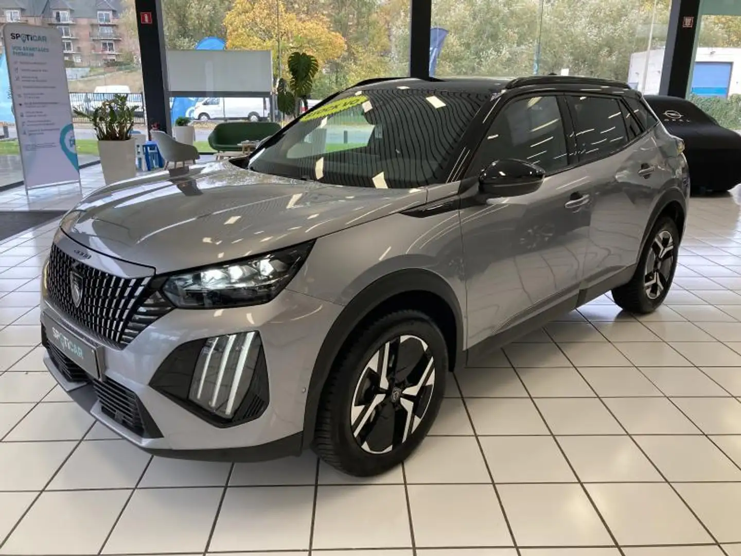 Peugeot 2008 II GT Gris - 1