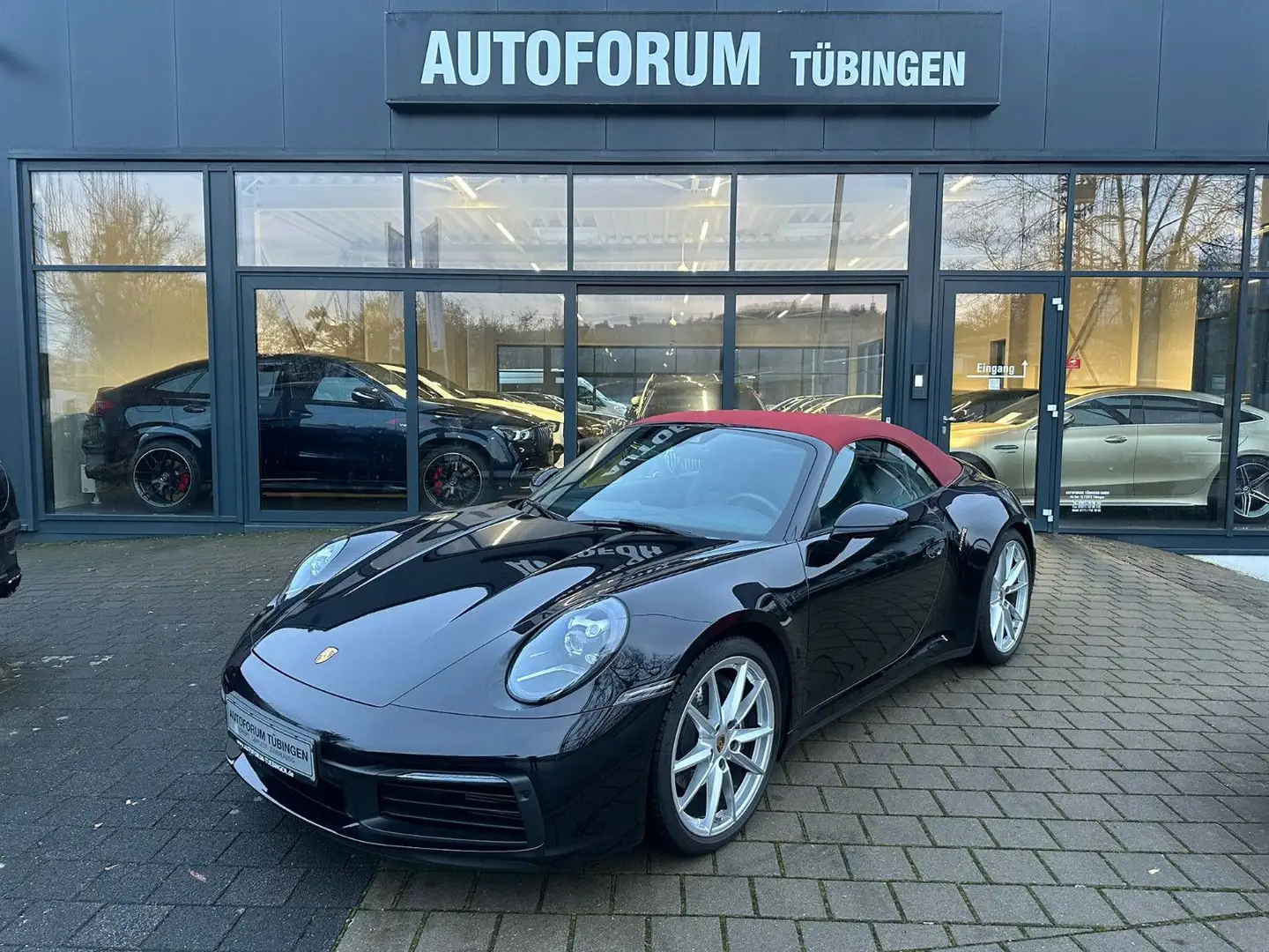 Porsche 992 Carrera Cabriolet *SPORT-CHRONO* Schwarz - 1