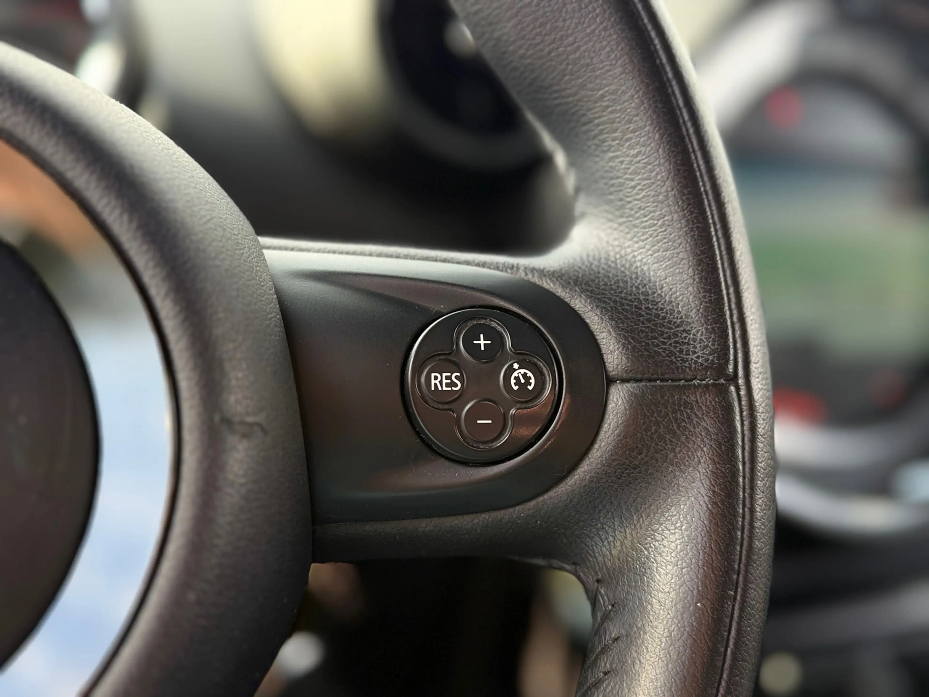 MINI Cooper Countryman 1.6 Knockout Edition / Navi / Leder / Clima / Stoe — photo 17