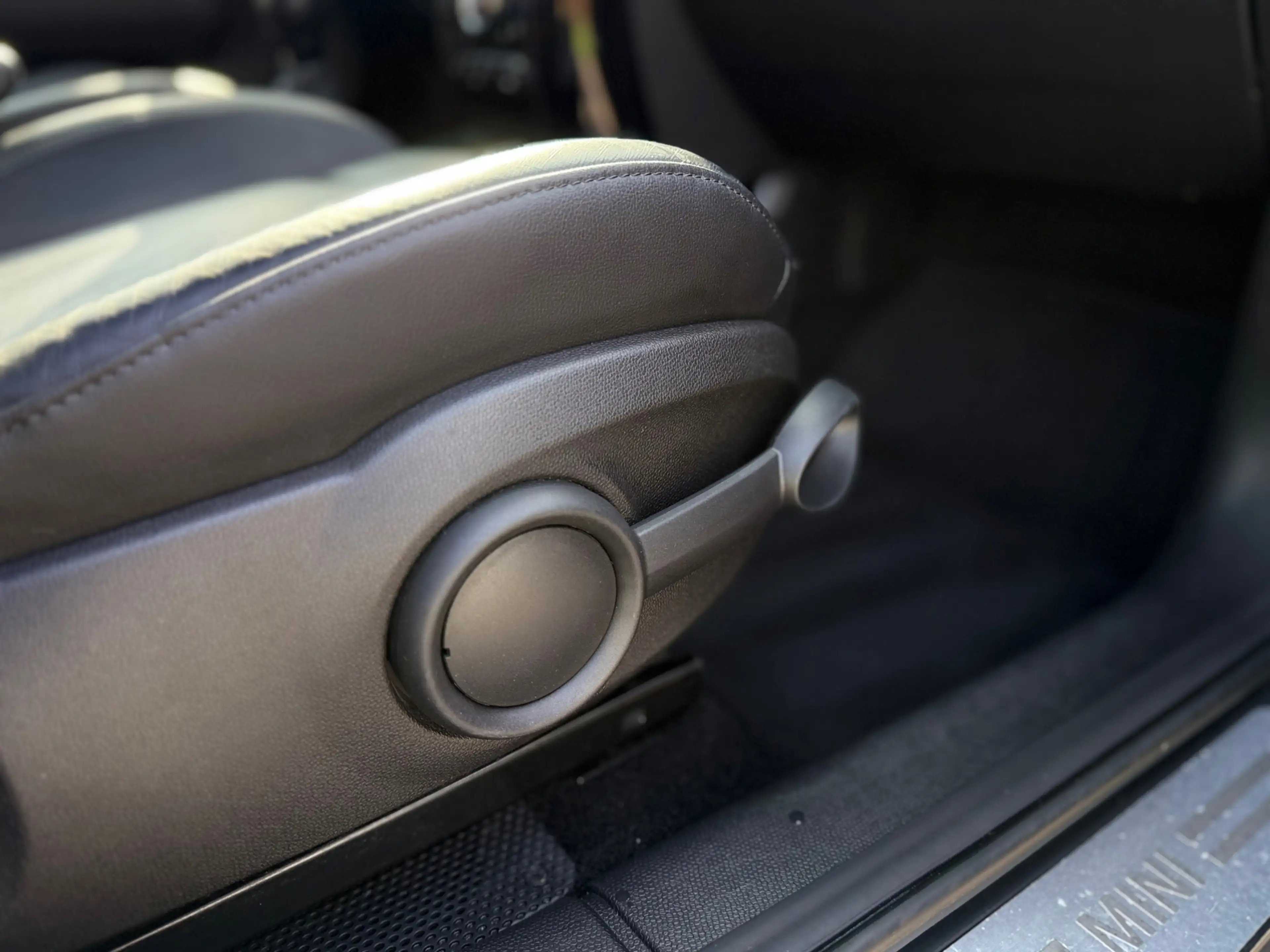 MINI Cooper Countryman 1.6 Knockout Edition / Navi / Leder / Clima / Stoe — photo 9