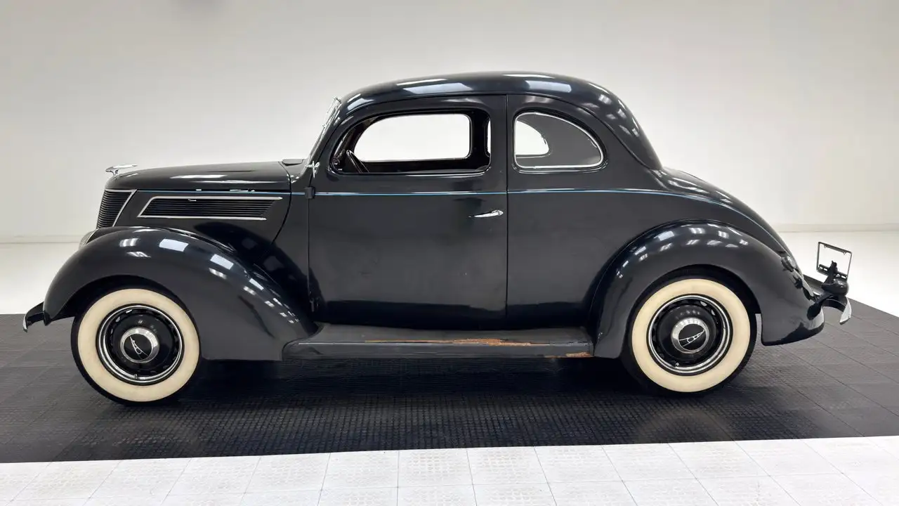 Ford 85 Club Coupe, foto 2