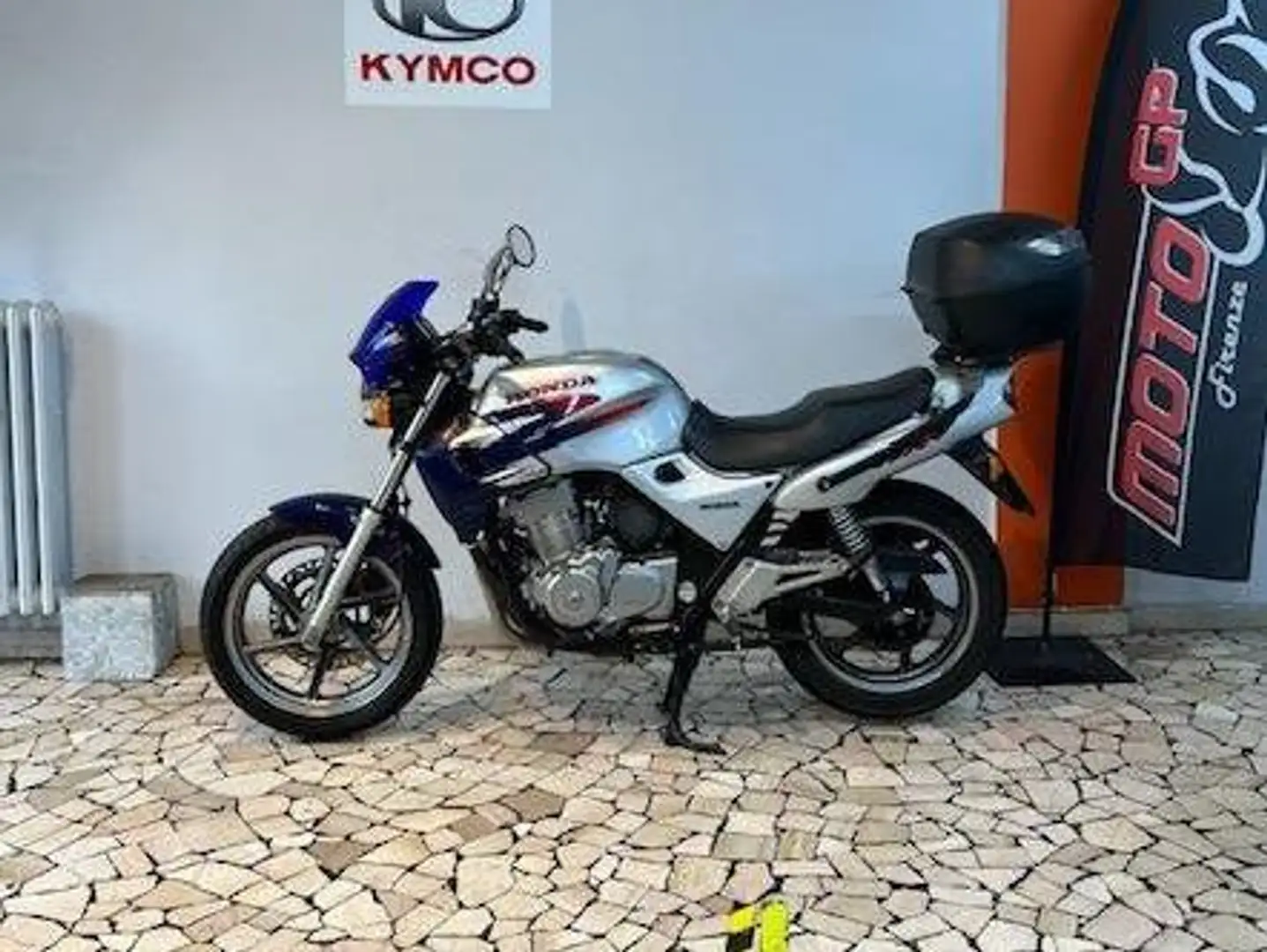 Honda CB 500 F Argintiu - 1