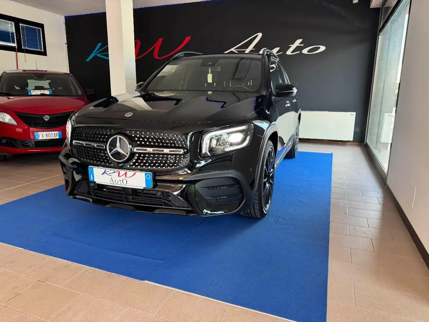 Mercedes-Benz GLB 220 Klasse  d 4Matic AMG Line Noir - 2