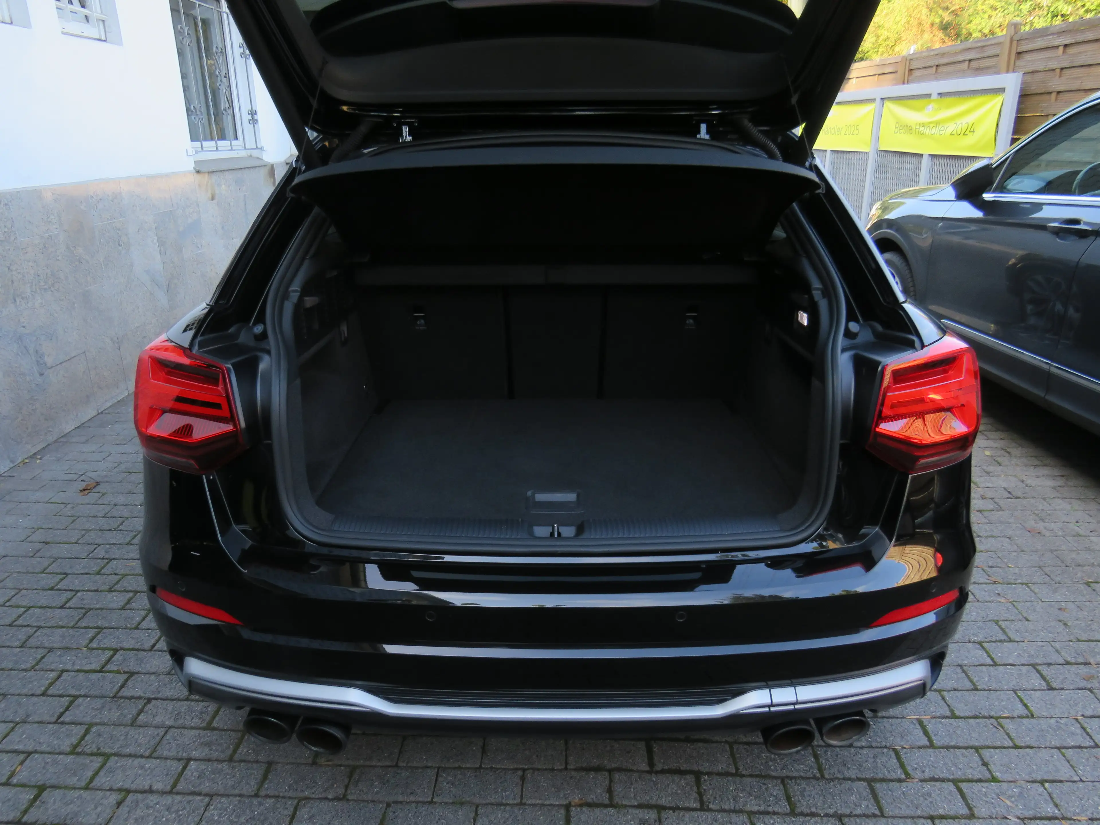 Audi SQ2 2.0 TFSI quattro // ACC, R-Kam, Pano, Virtl. — photo 12