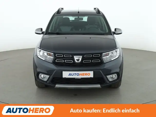 Dacia Sandero view 9