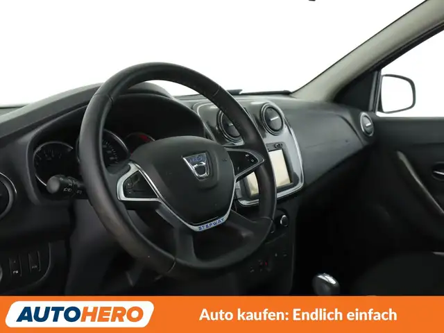 Dacia Sandero view 11