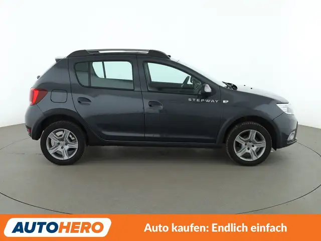 Dacia Sandero view 7