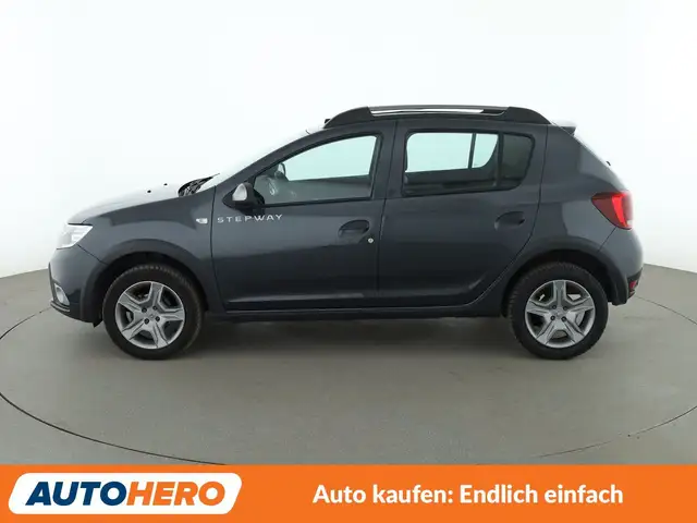 Dacia Sandero view 3