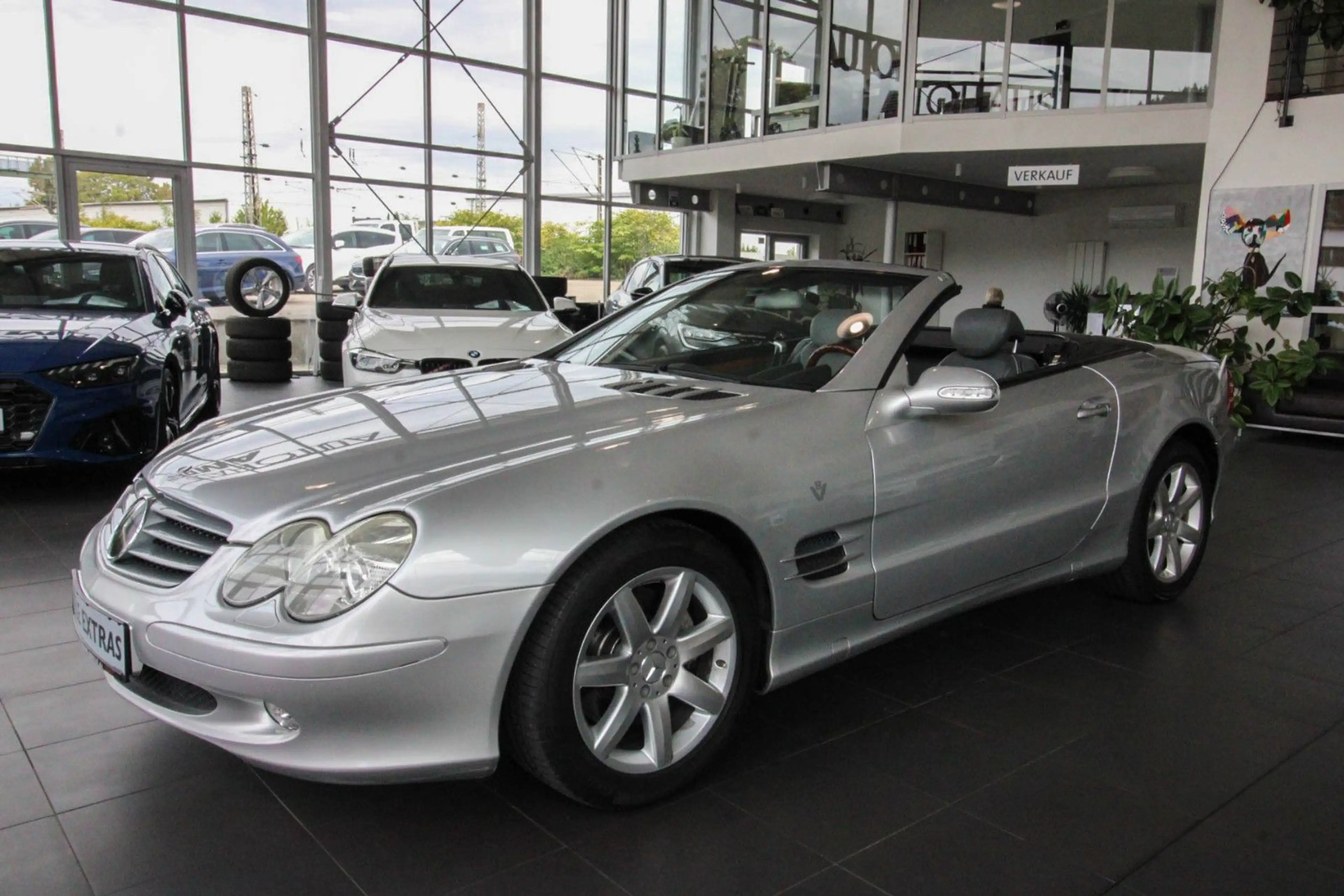Mercedes-Benz SL 500 /ACC/BI-XENON/SHZ/SITZBELÜFTUNG/TV-TUNER