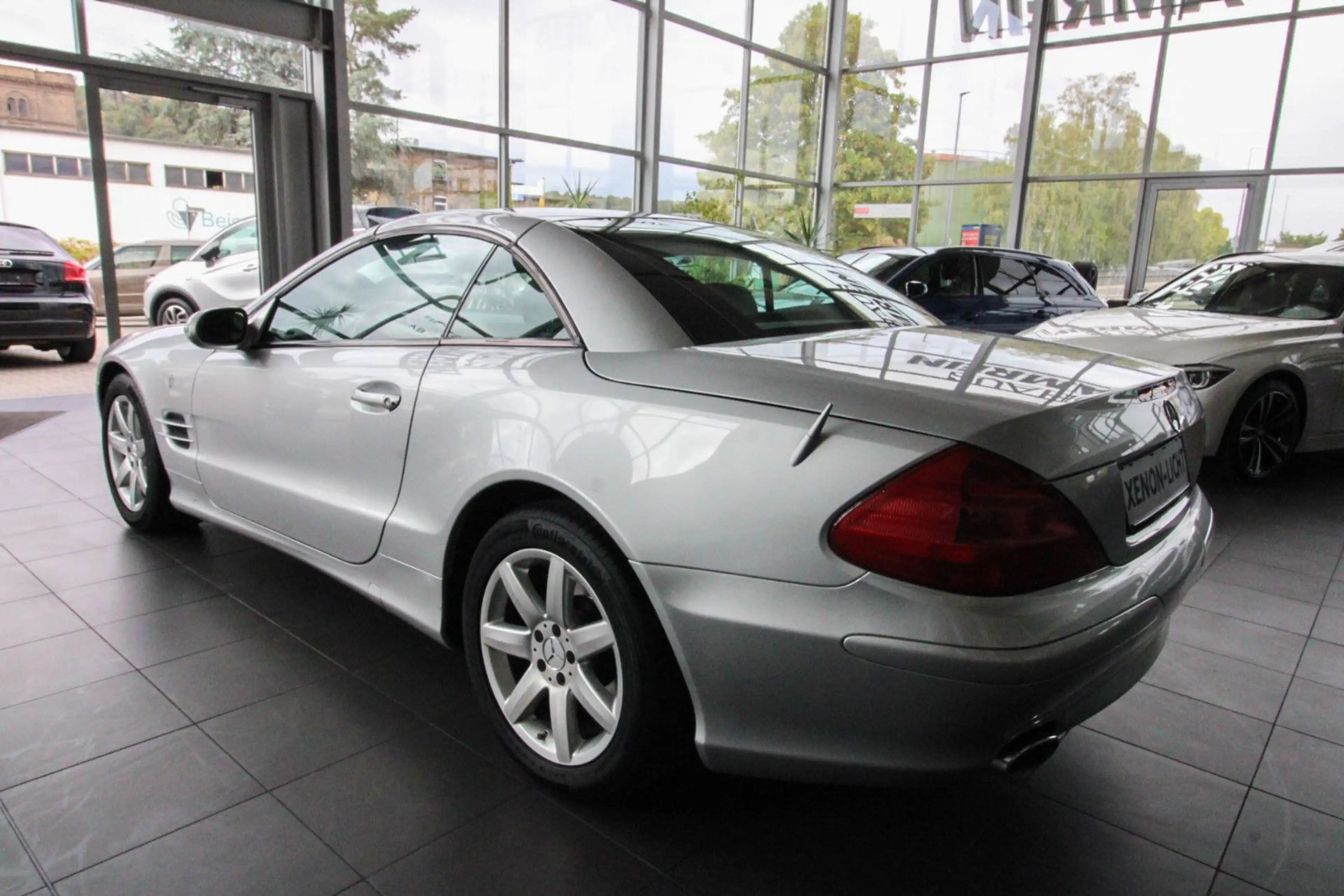 Mercedes-Benz SL 500 /ACC/BI-XENON/SHZ/SITZBELÜFTUNG/TV-TUNER — photo 14