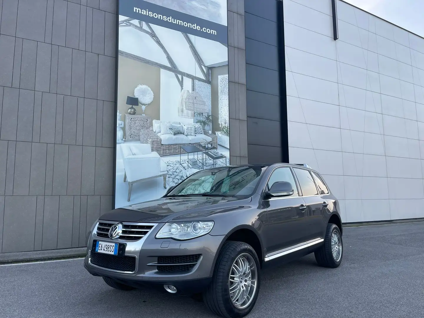 Volkswagen Touareg 3.0 V6 tdi Executive 240cv tiptronic dpf Gris - 1