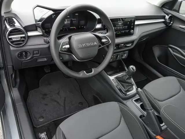 Skoda Fabia view 8