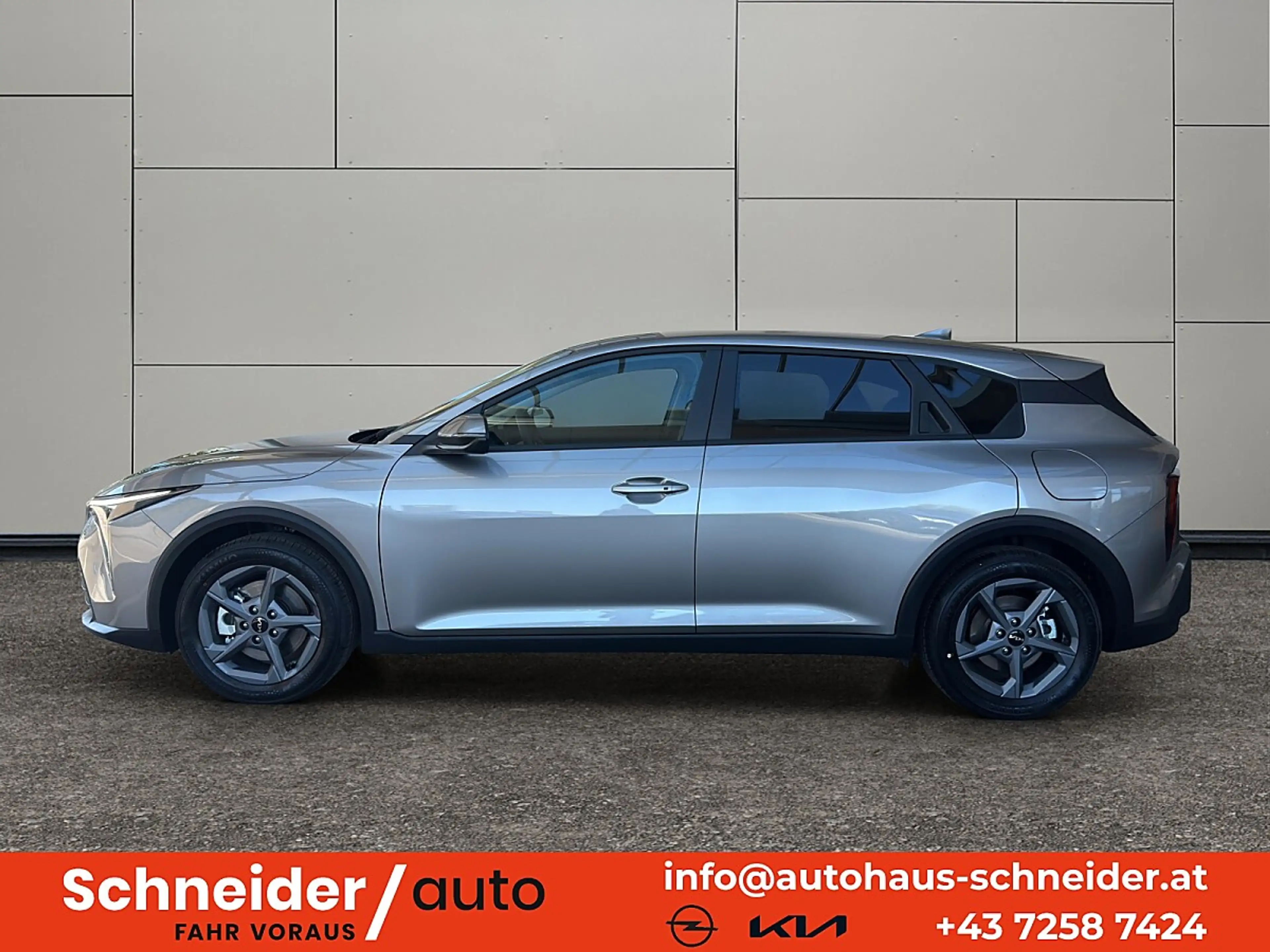 Kia K4 1,6 TGDI Silber DCT — photo 4