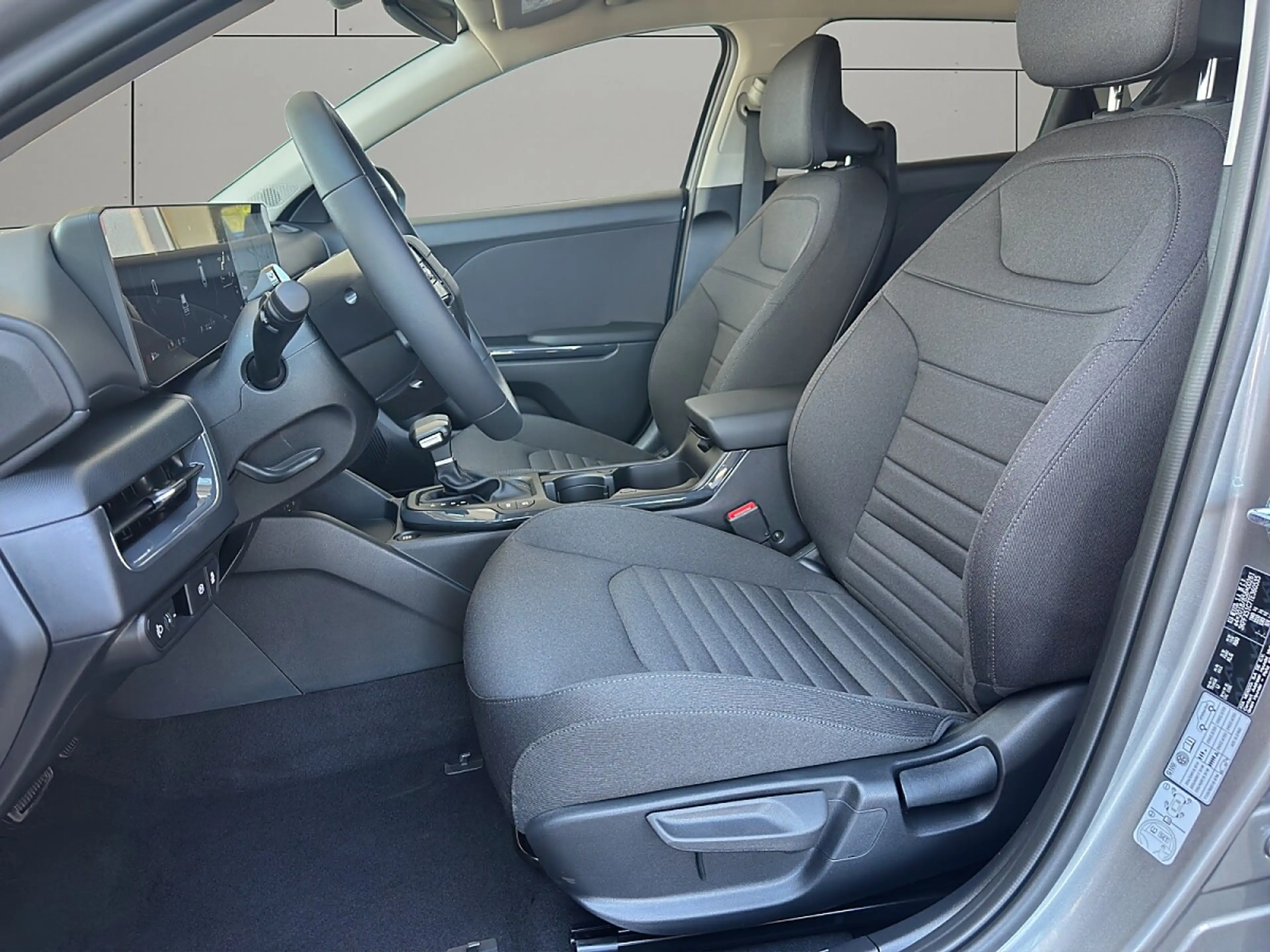 Kia K4 1,6 TGDI Silber DCT — photo 8